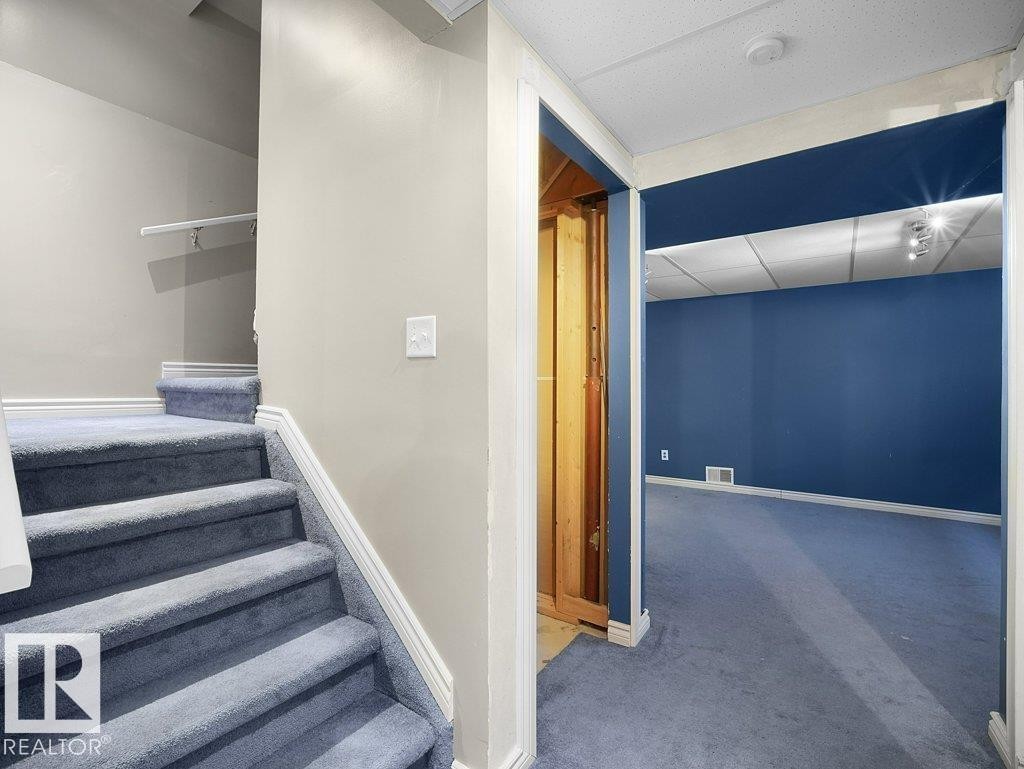 4519 149 Avenue, Edmonton, AB - Indoor Photo Showing Other Room