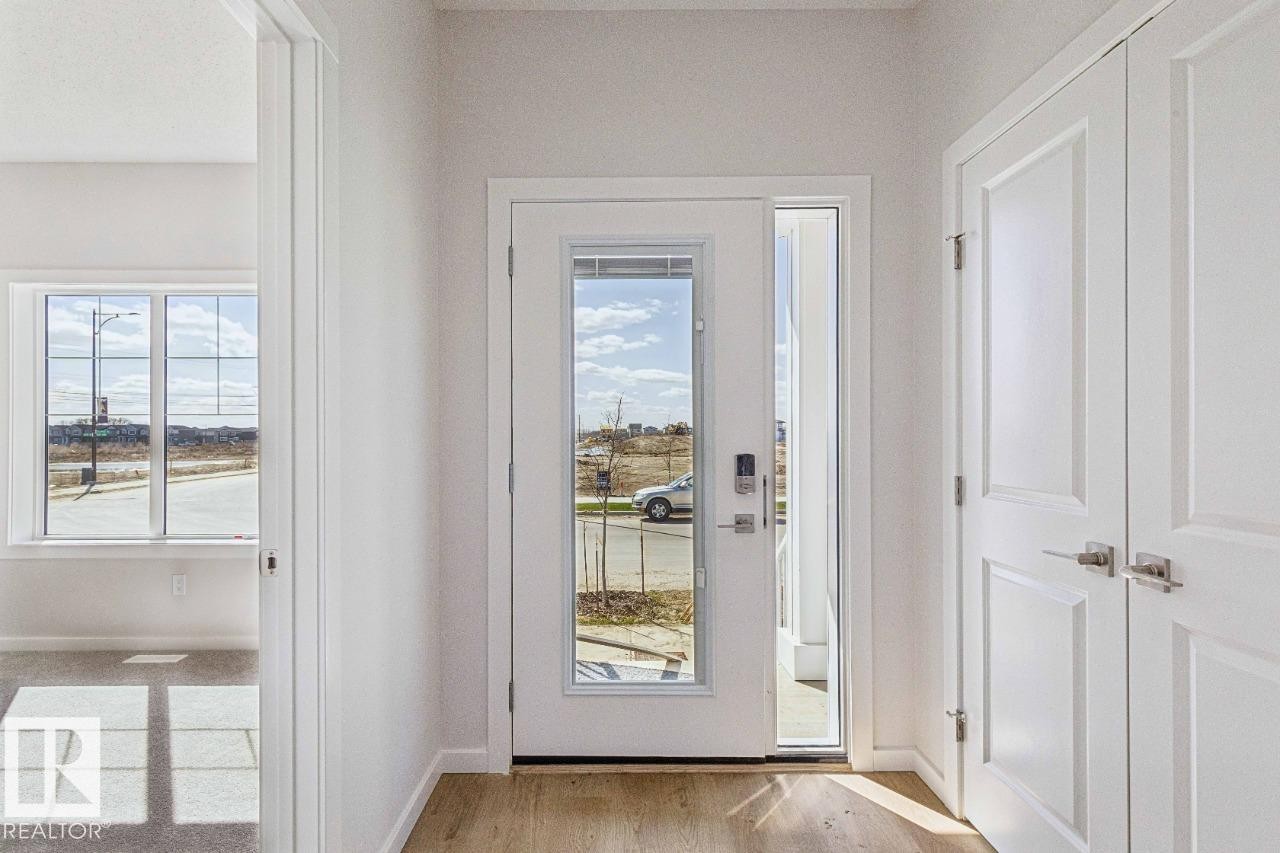 305 Edgemont Drive, Edmonton, AB - Indoor Photo Showing Other Room