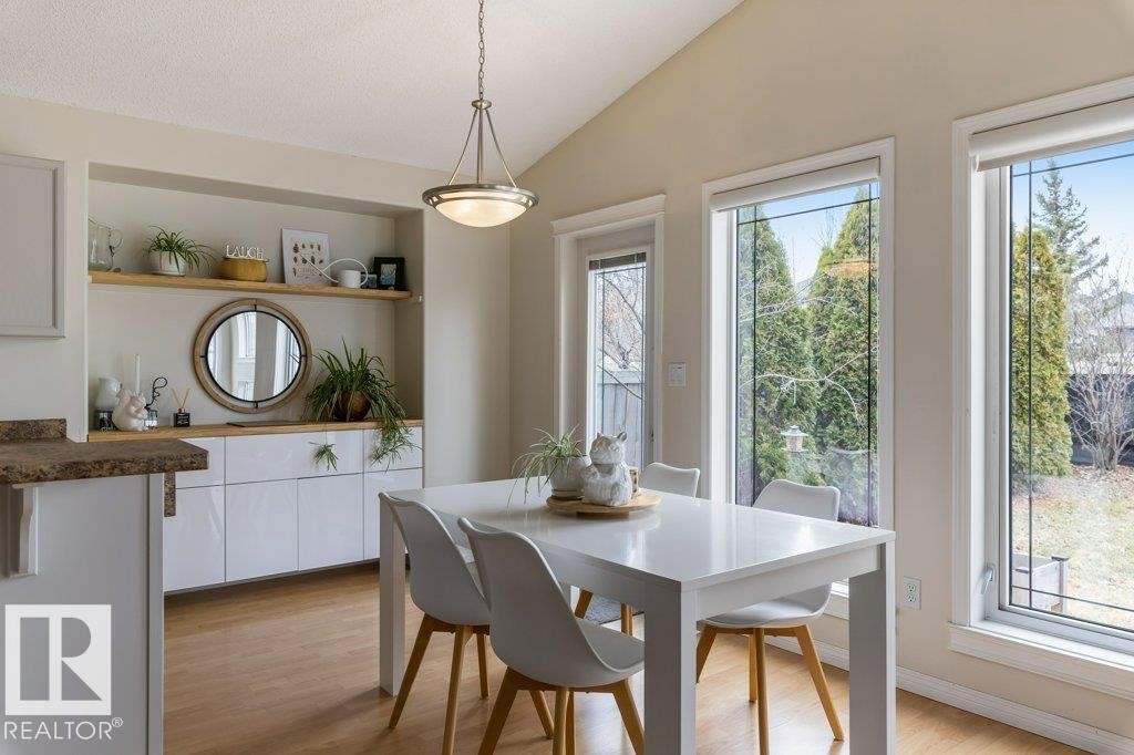 94 Eastgate Way, St. Albert, AB - Indoor Photo Showing Dining Room