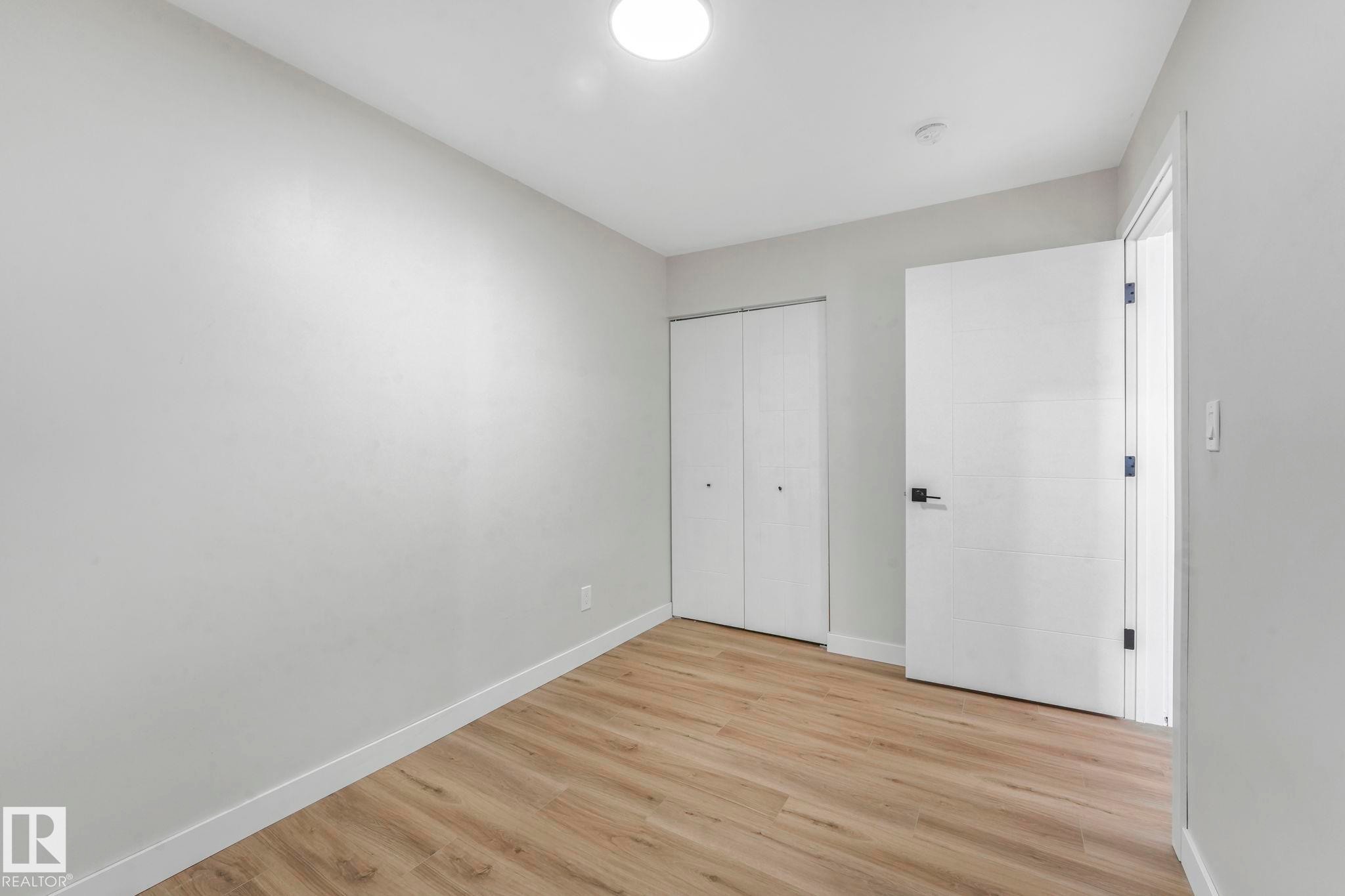 7404 82 Street, Edmonton, AB - Indoor Photo Showing Other Room