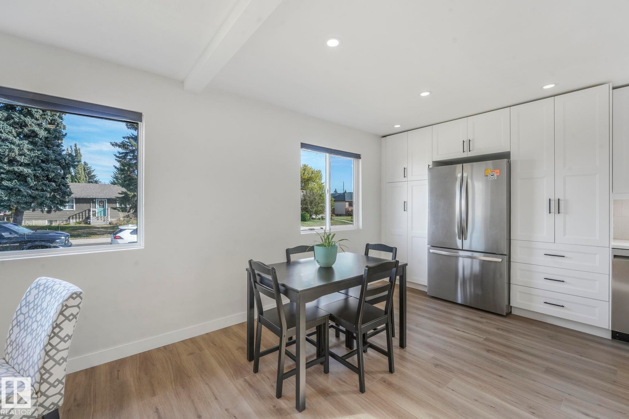 7404 82 Street, Edmonton, AB - Indoor Photo Showing Other Room