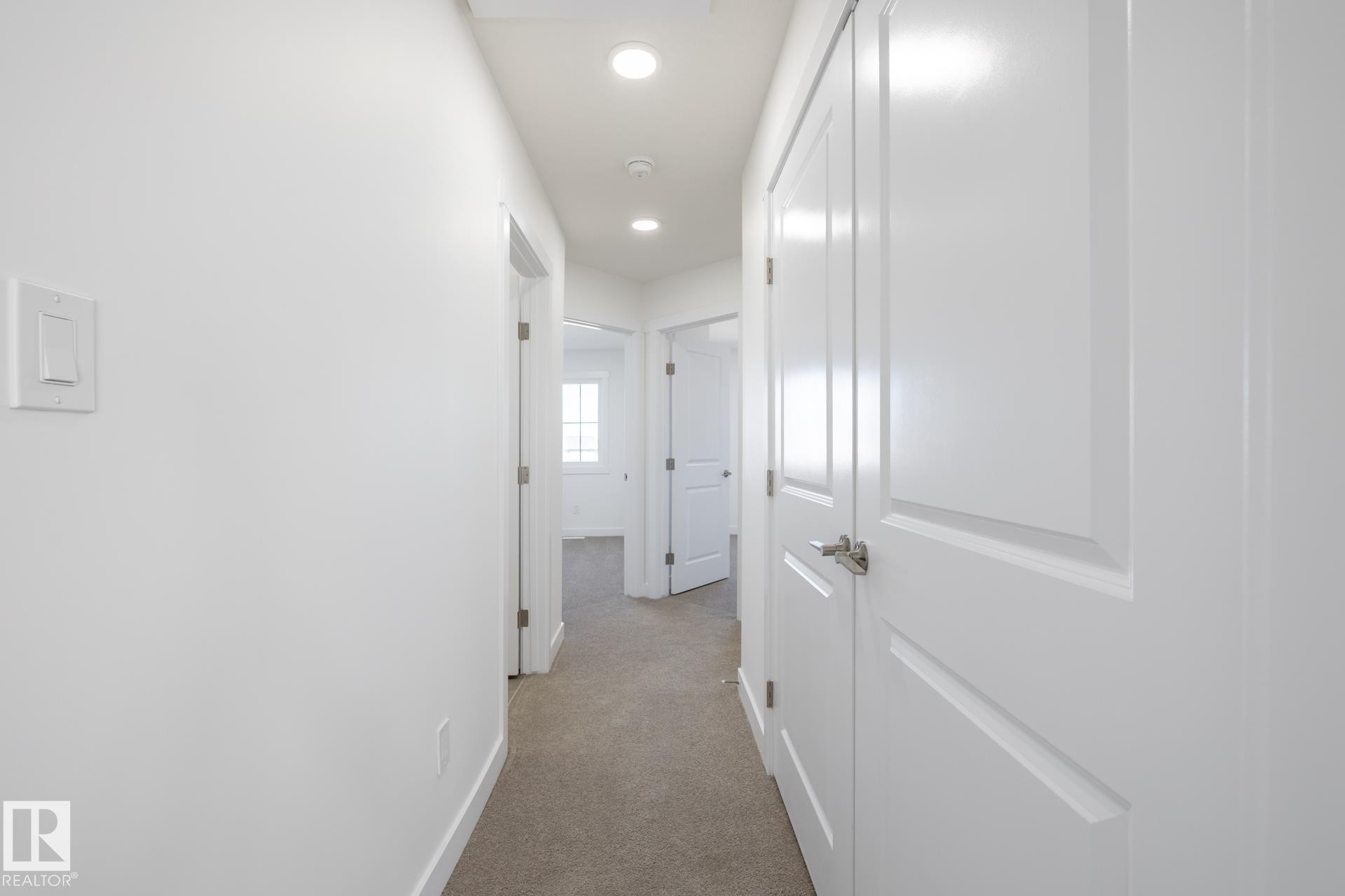 48 7110 Keswick Common, Edmonton, AB - Indoor Photo Showing Other Room