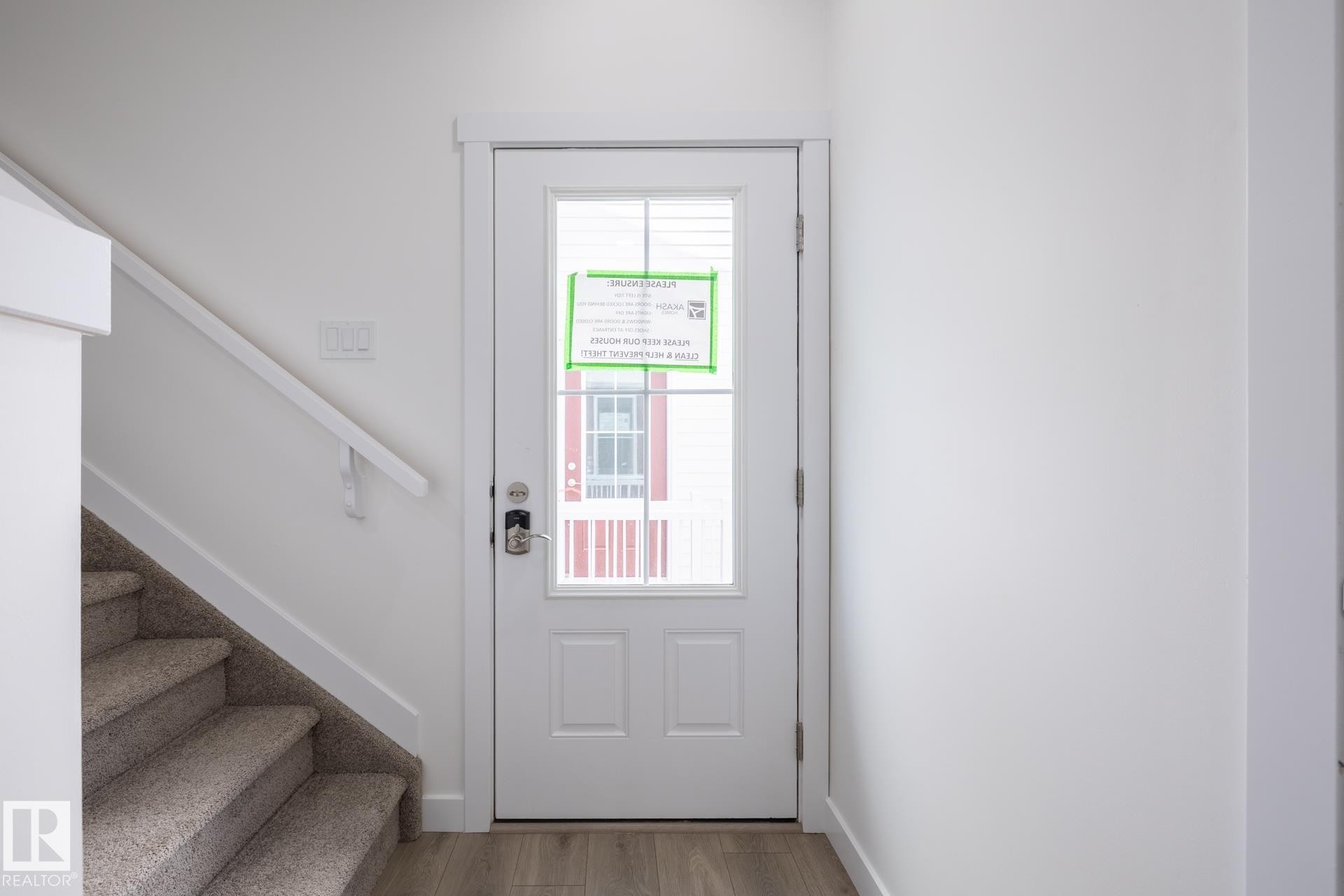 48 7110 Keswick Common, Edmonton, AB - Indoor Photo Showing Other Room