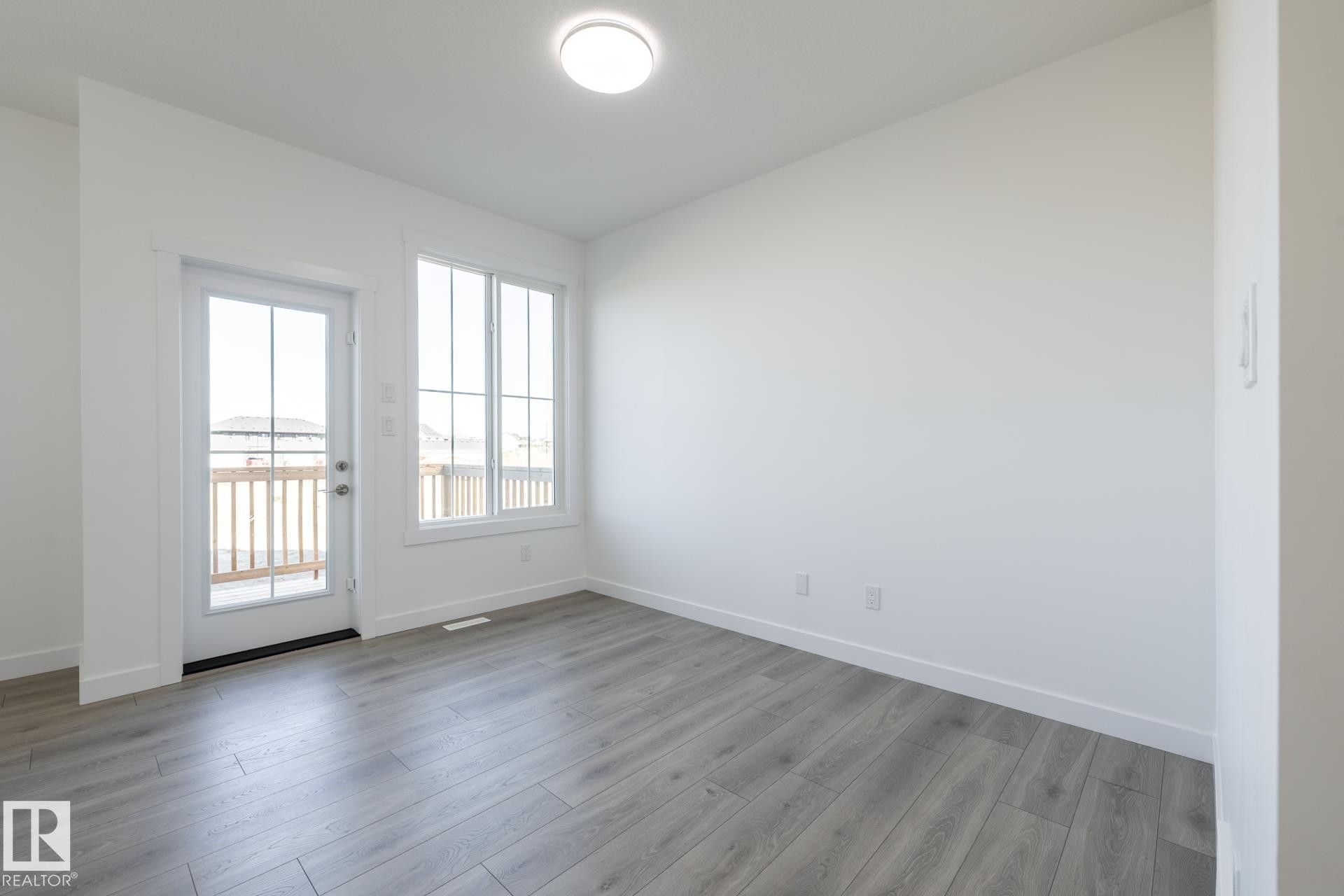 48 7110 Keswick Common, Edmonton, AB - Indoor Photo Showing Other Room
