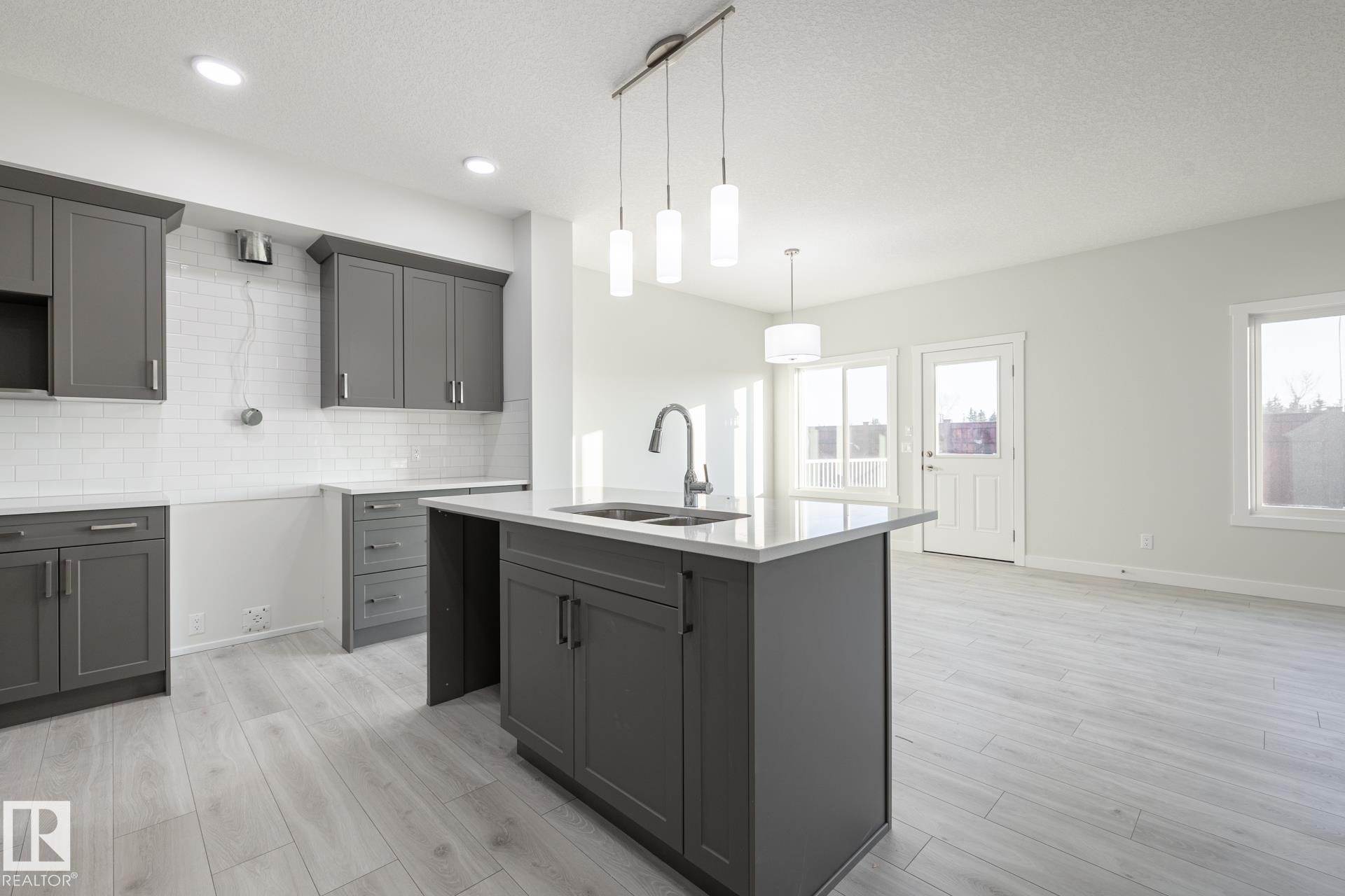 20829 15A Avenue Nw, Edmonton, AB