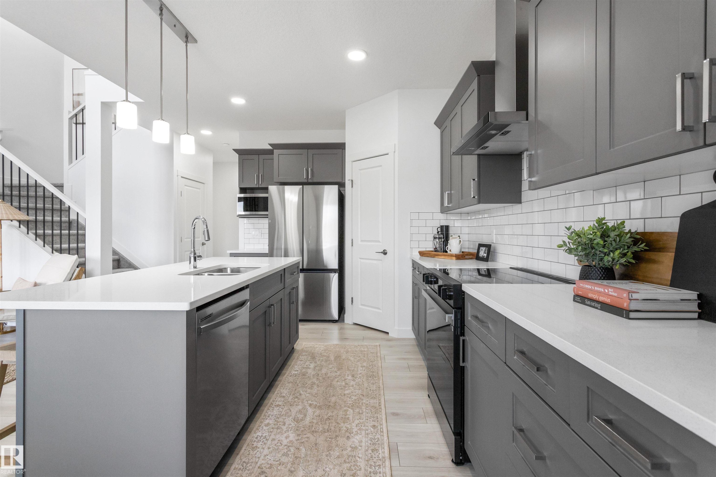 20841 15A Avenue, Edmonton, AB - Indoor Photo Showing Kitchen With Upgraded Kitchen