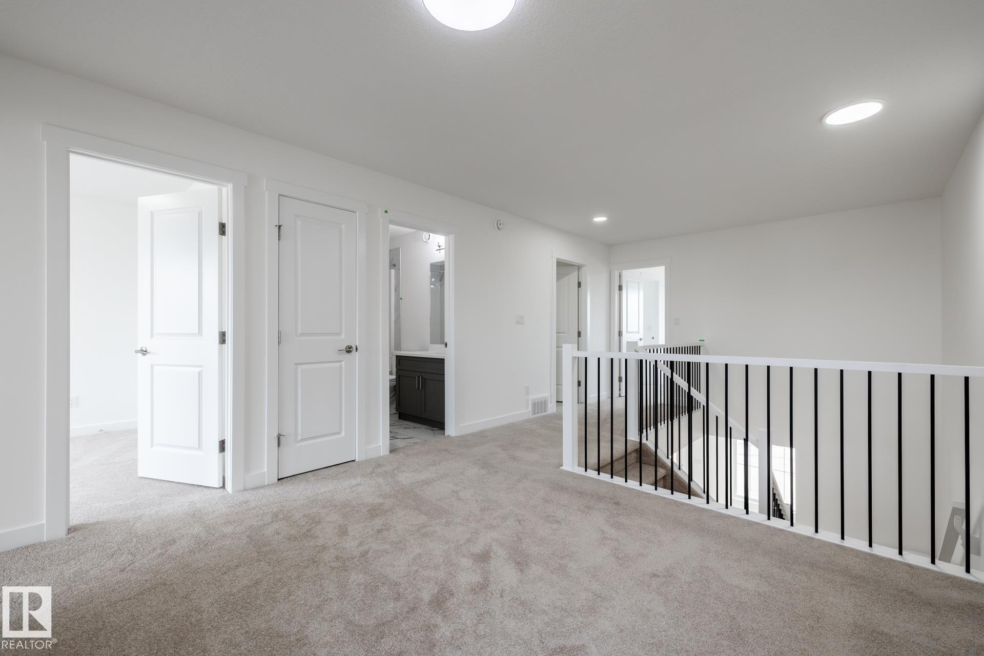 20837 15A Avenue Nw, Edmonton, AB - Indoor Photo Showing Other Room