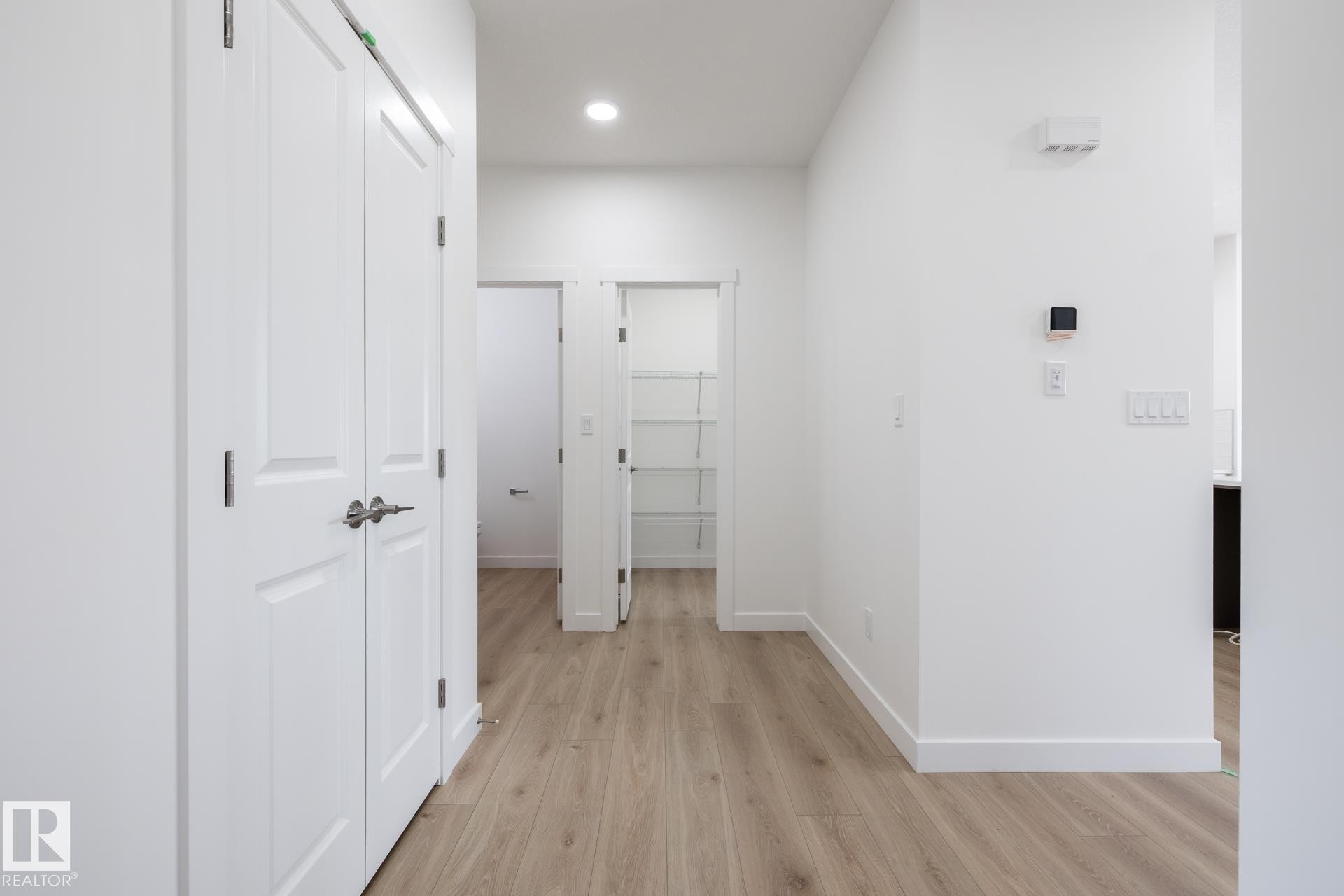 20837 15A Avenue Nw, Edmonton, AB - Indoor Photo Showing Other Room