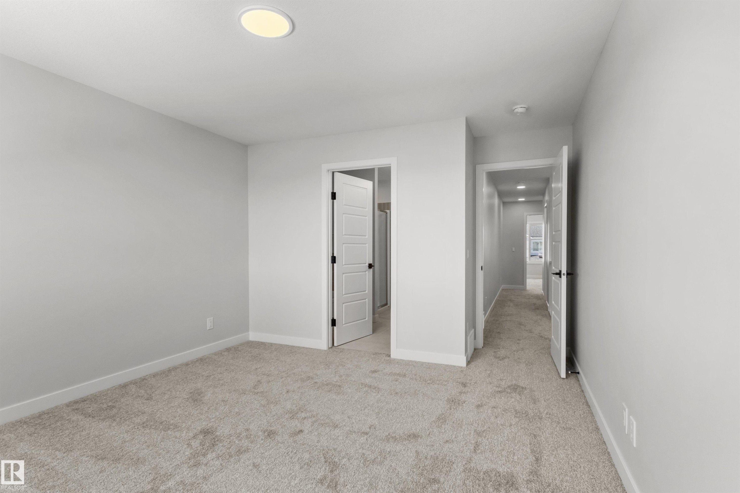 287 Paterson Link, Edmonton, AB - Indoor Photo Showing Other Room