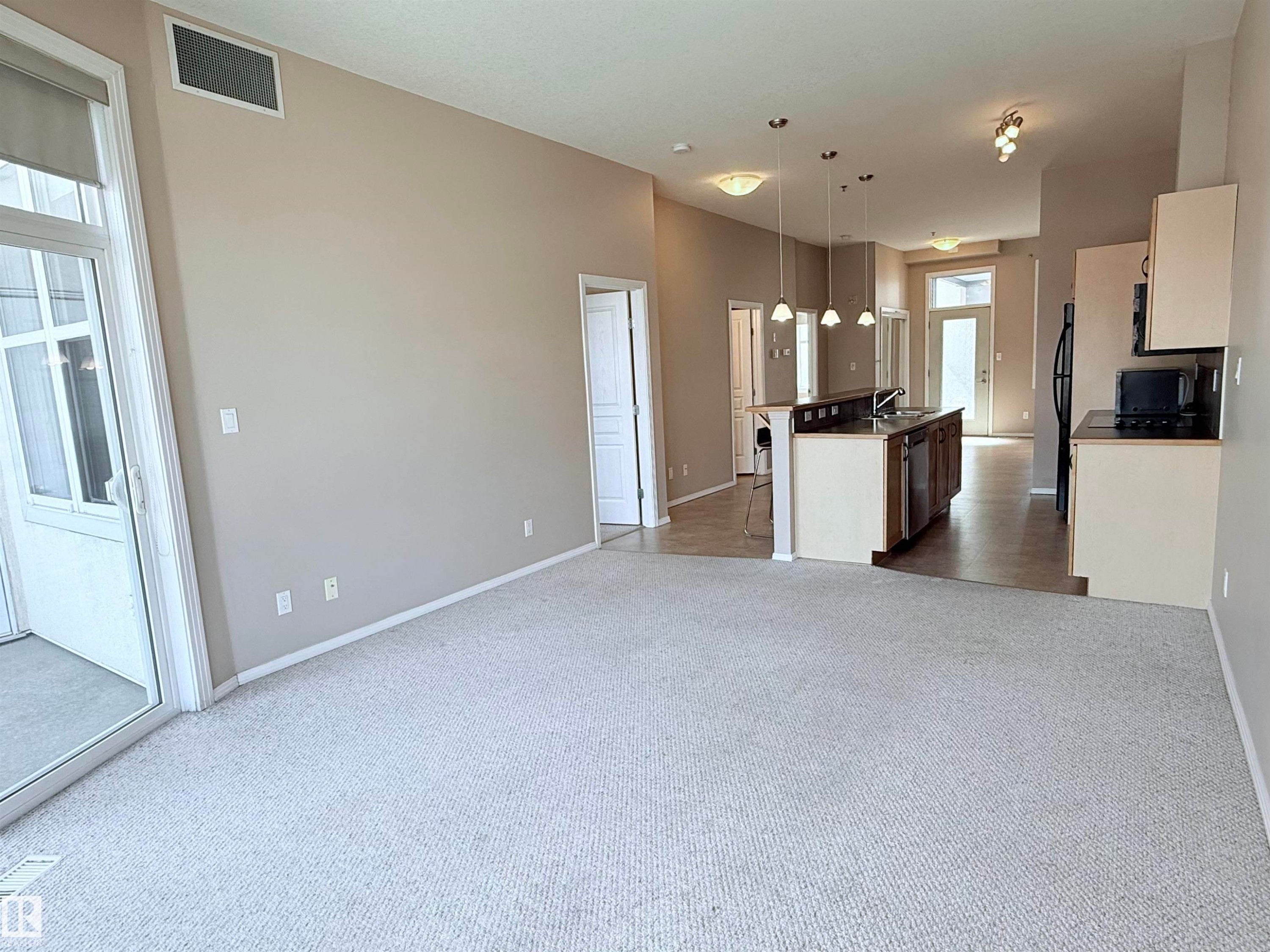 #513 10147 112 St Nw, Edmonton, AB - Indoor