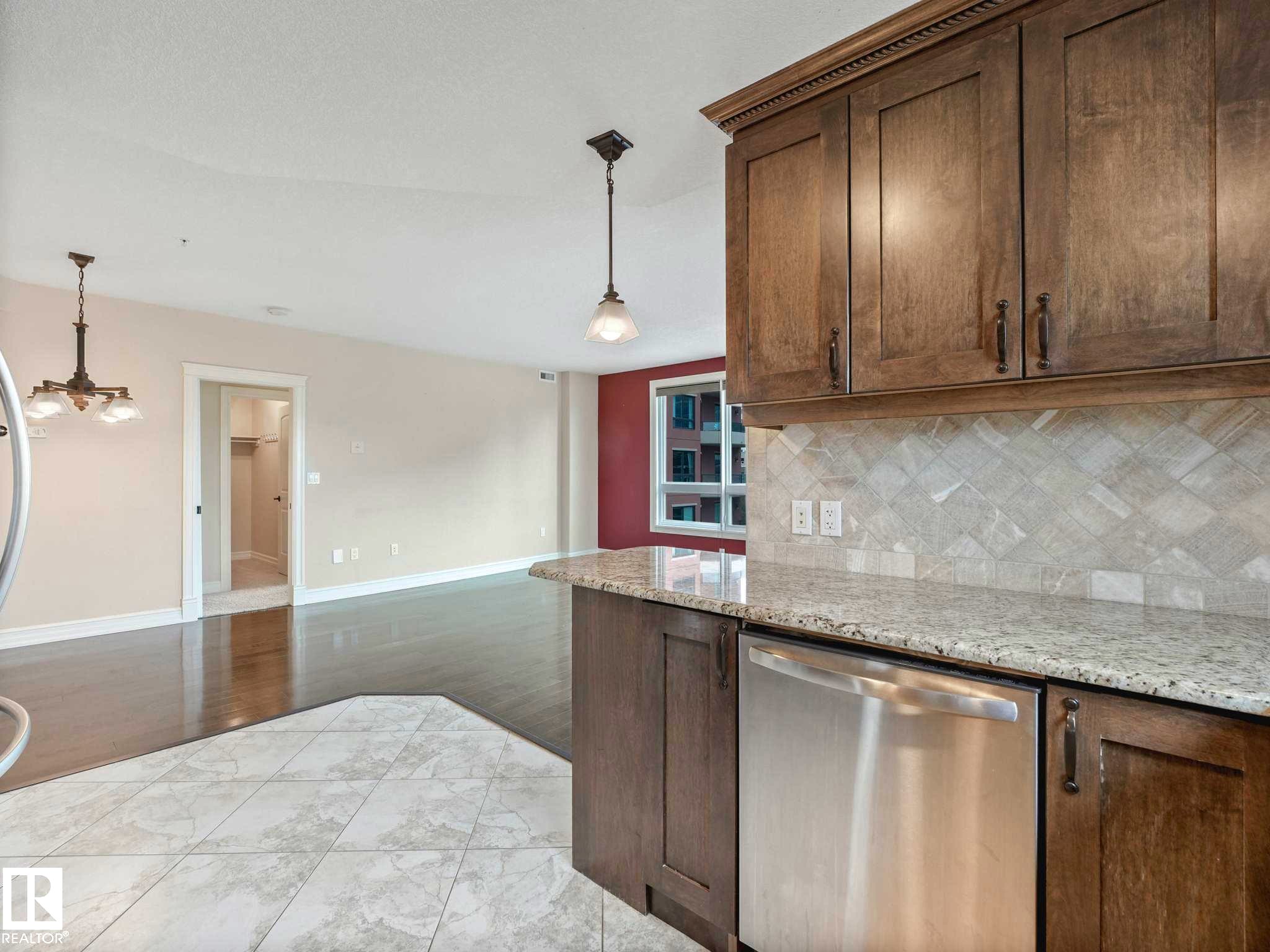609 10142 111 Street, Edmonton, AB