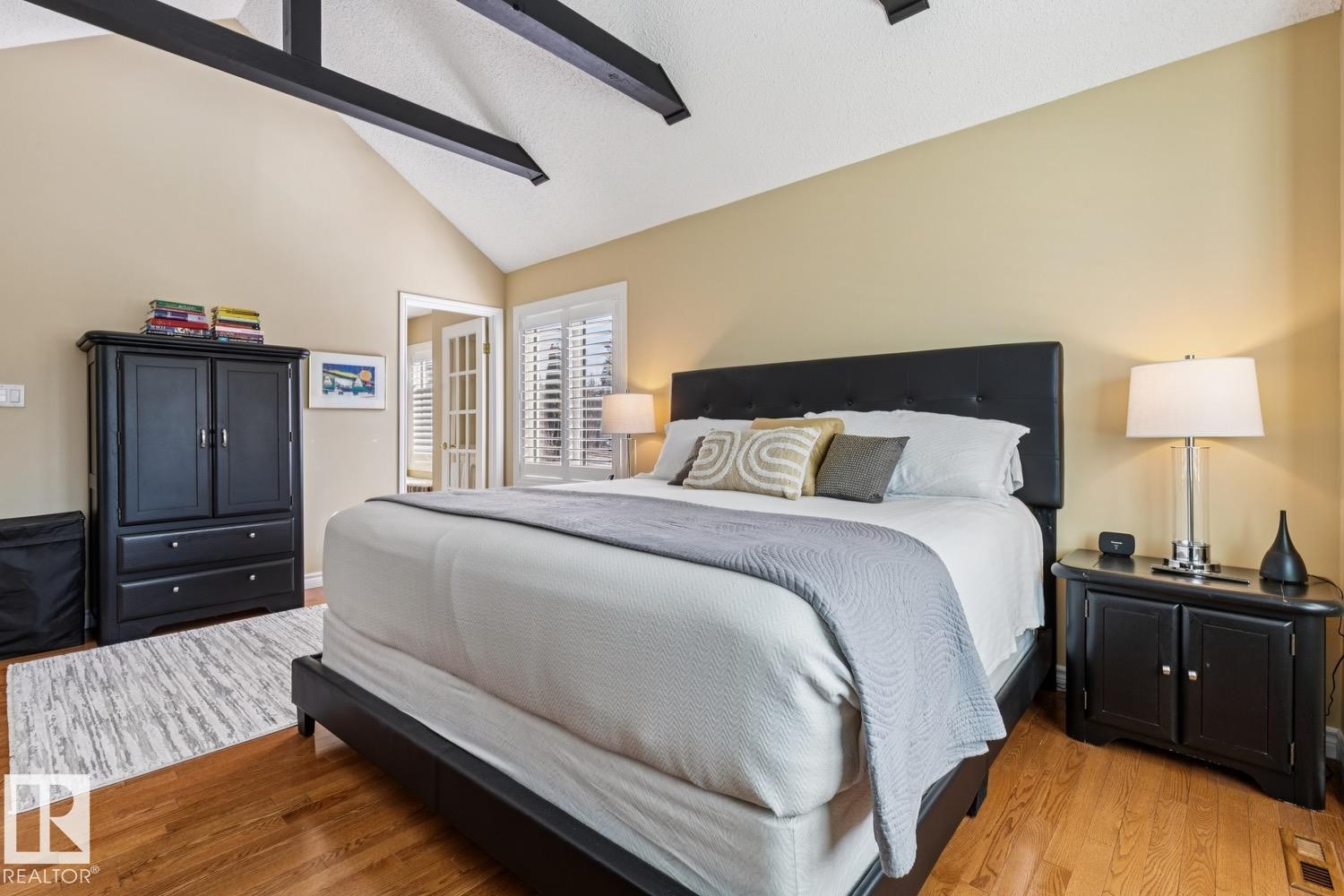 701 Romaniuk Road, Edmonton, AB - Indoor Photo Showing Bedroom
