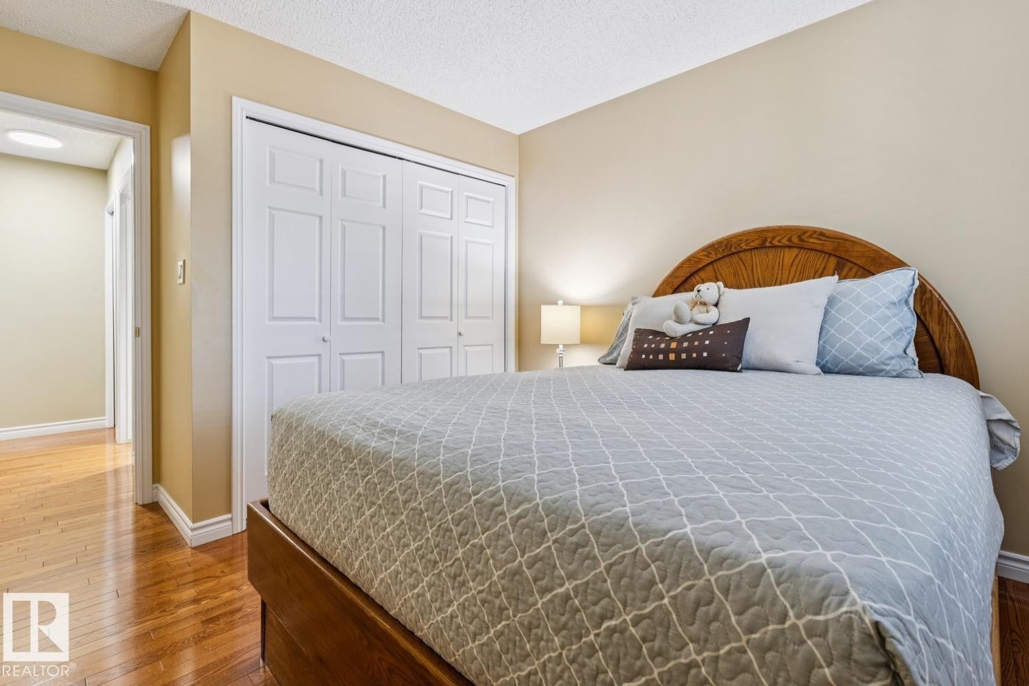 701 Romaniuk Road, Edmonton, AB - Indoor Photo Showing Bedroom
