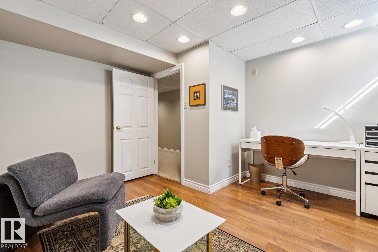 701 Romaniuk Road, Edmonton, AB - Indoor