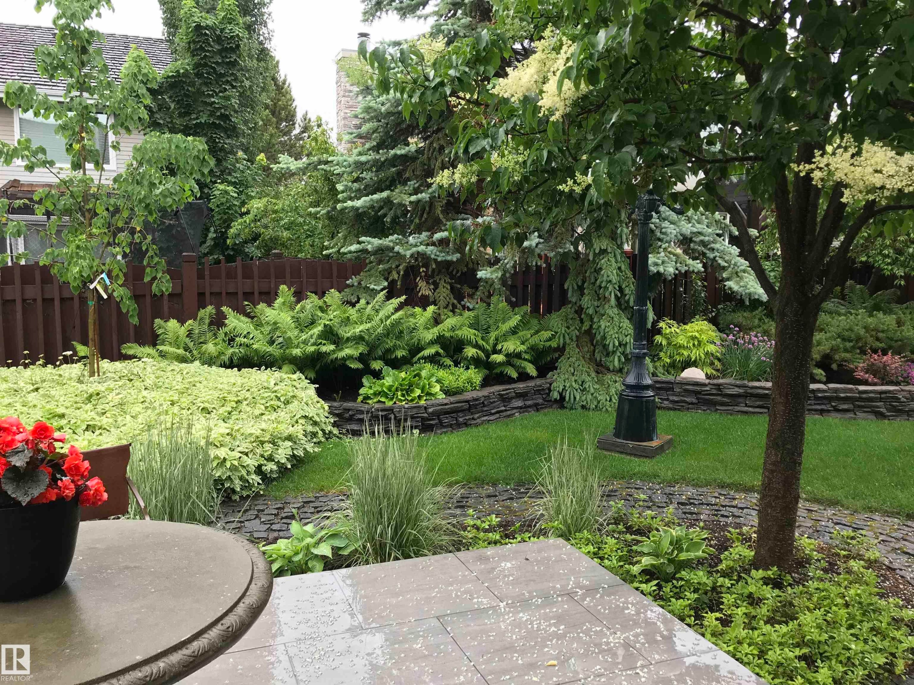 701 Romaniuk Road, Edmonton, AB - Outdoor