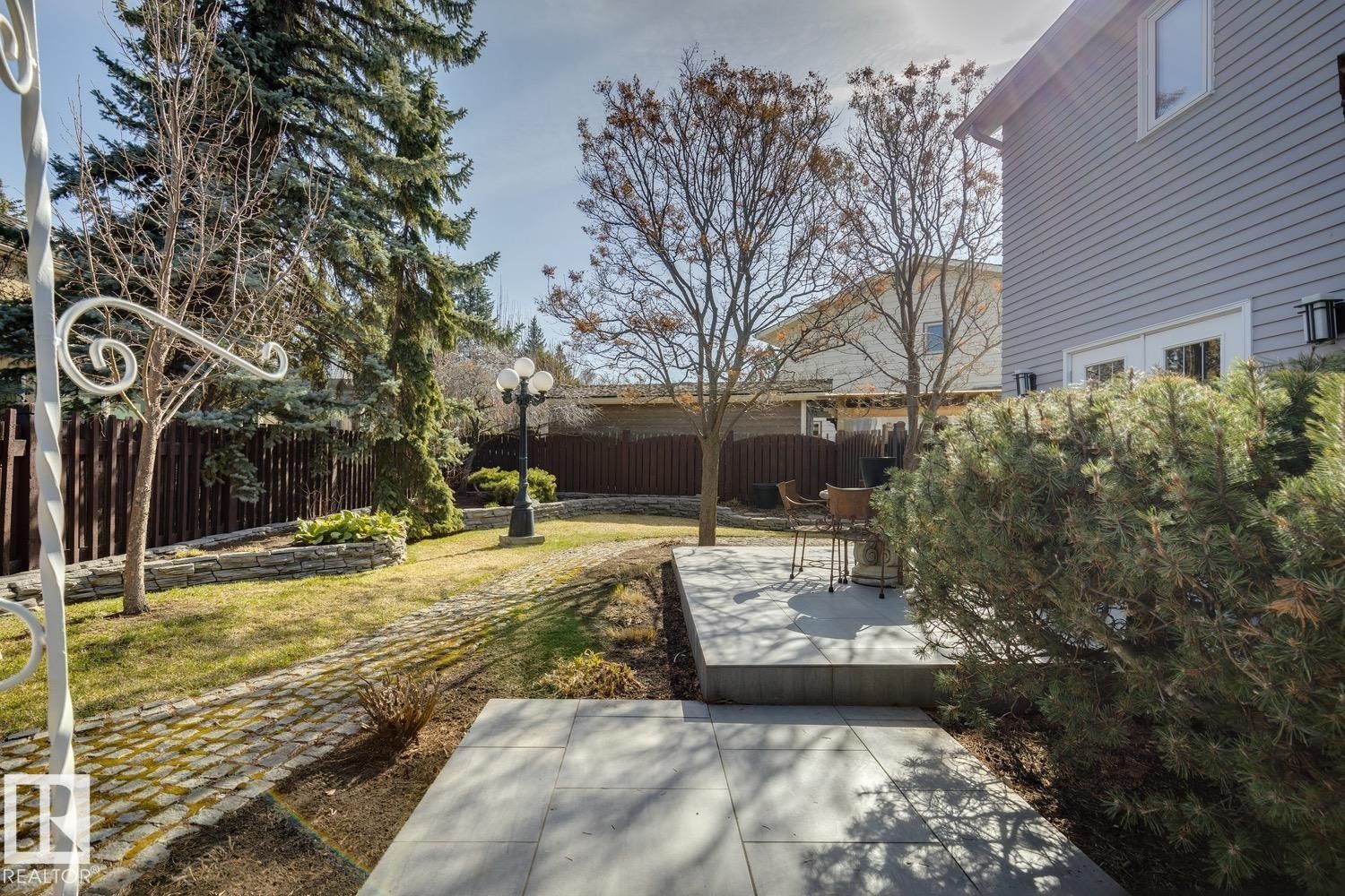 701 Romaniuk Road, Edmonton, AB - Outdoor