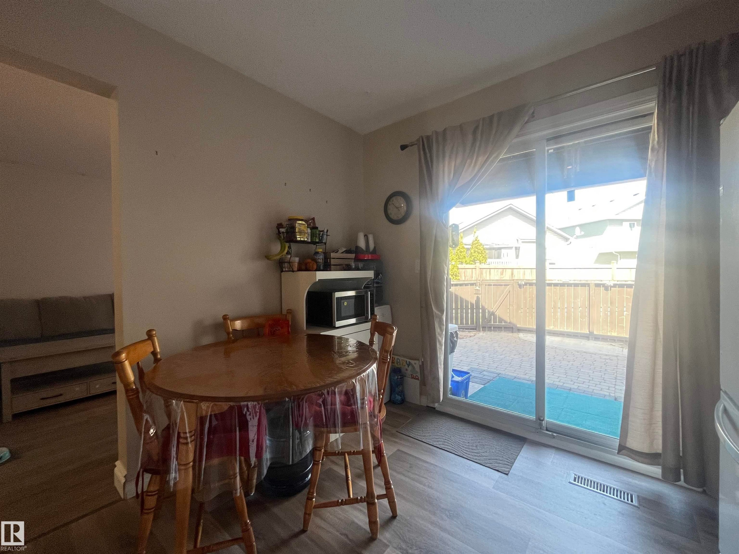 18160 96 Avenue, Edmonton, AB - Indoor Photo Showing Dining Room
