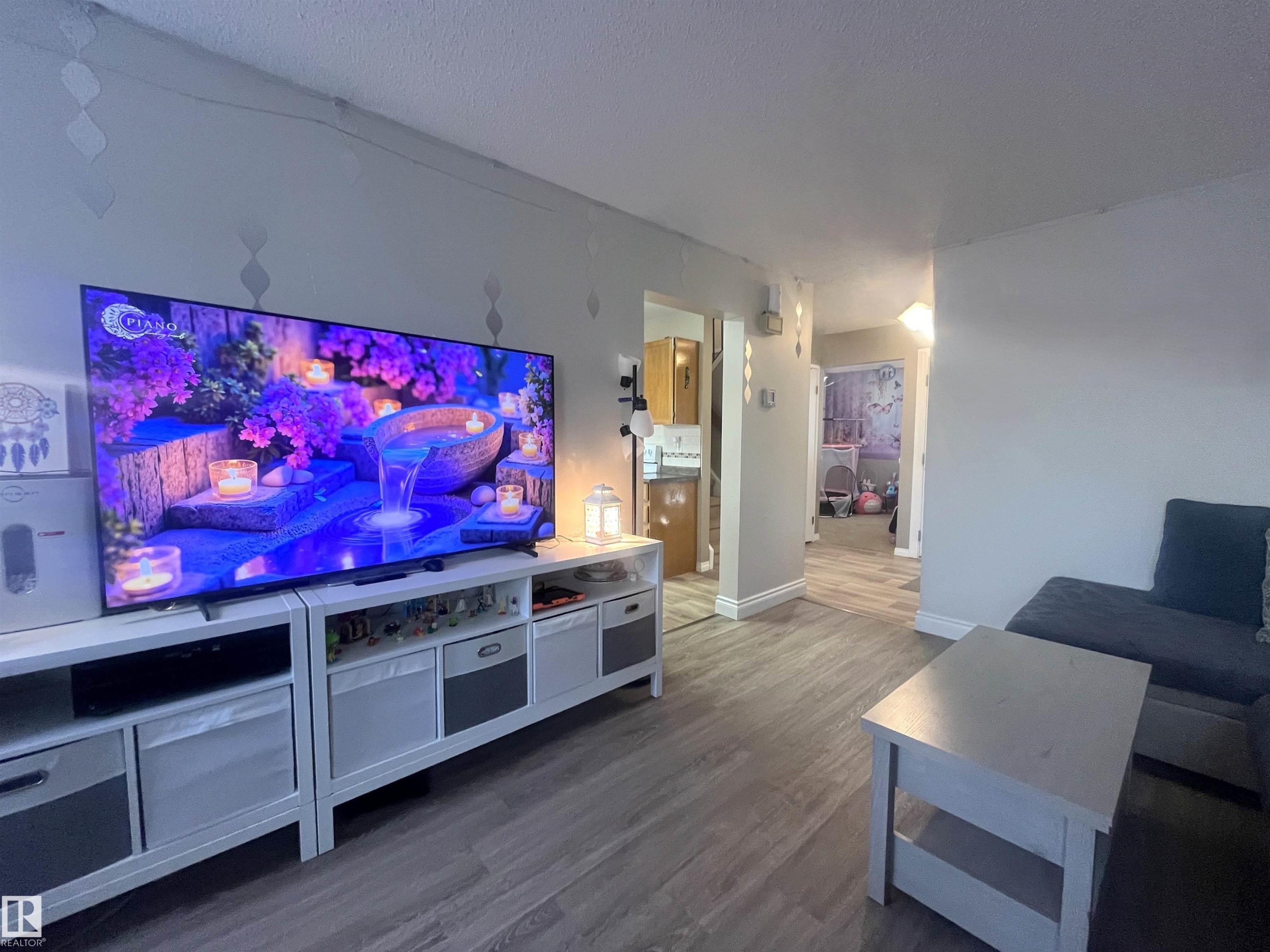 18160 96 Avenue, Edmonton, AB - Indoor Photo Showing Other Room