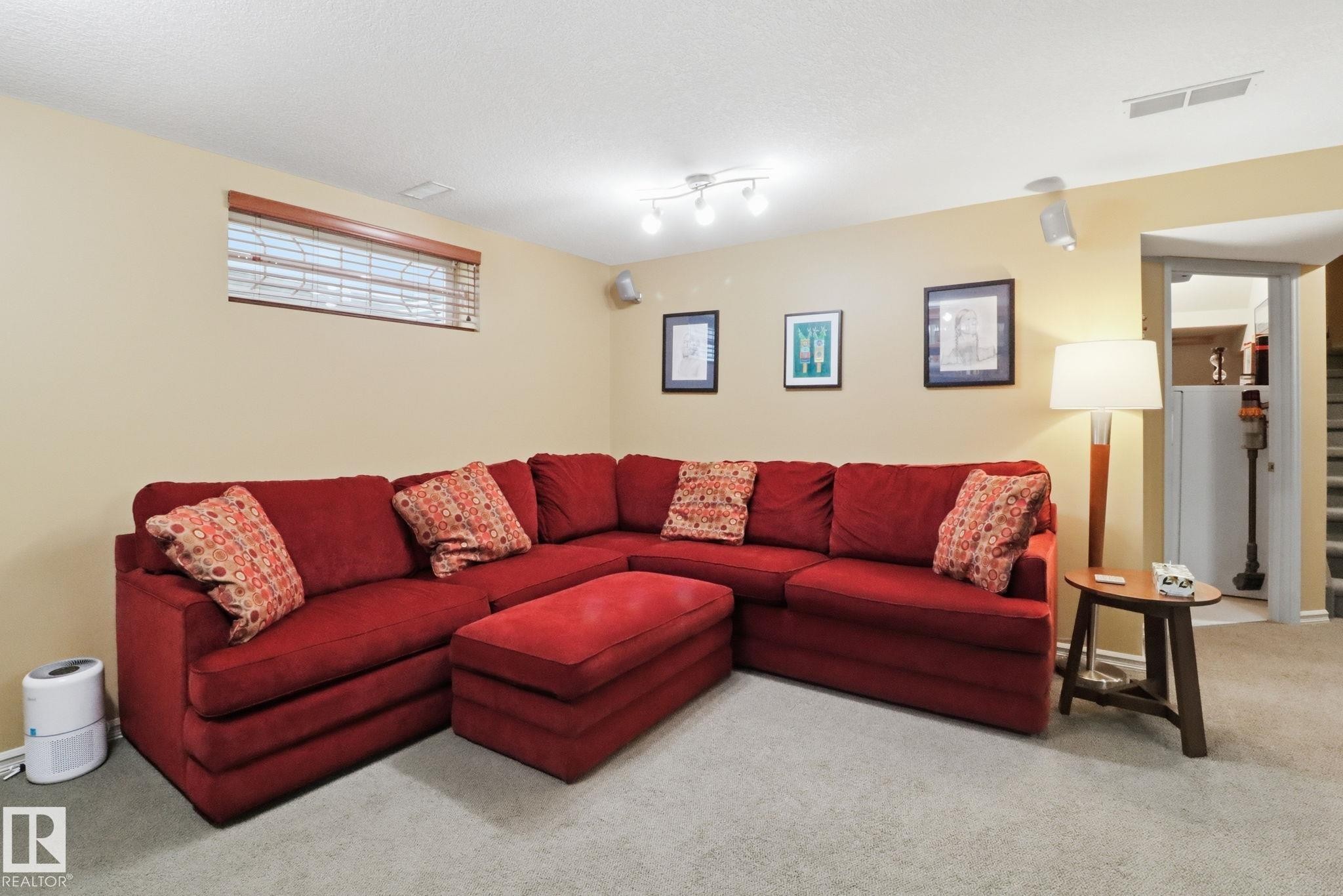8311 11 Avenue, Edmonton, AB - Indoor