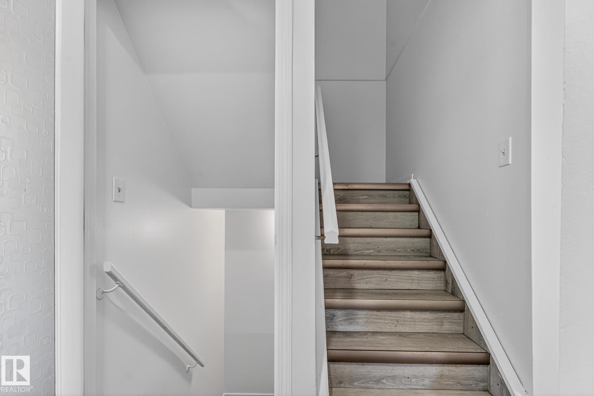 18625 66 Avenue, Edmonton, AB - Indoor Photo Showing Other Room