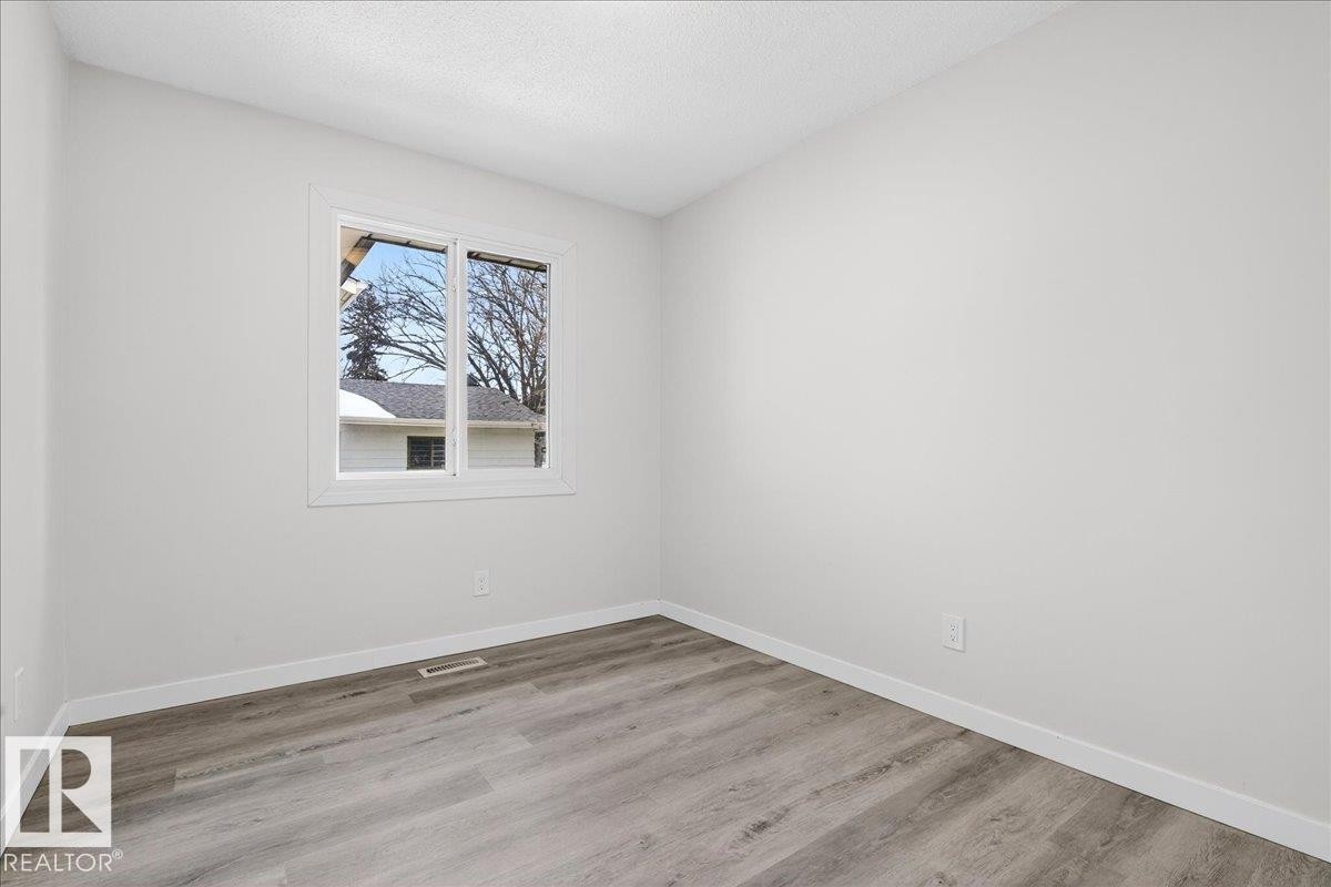 9915 173 Avenue, Edmonton, AB