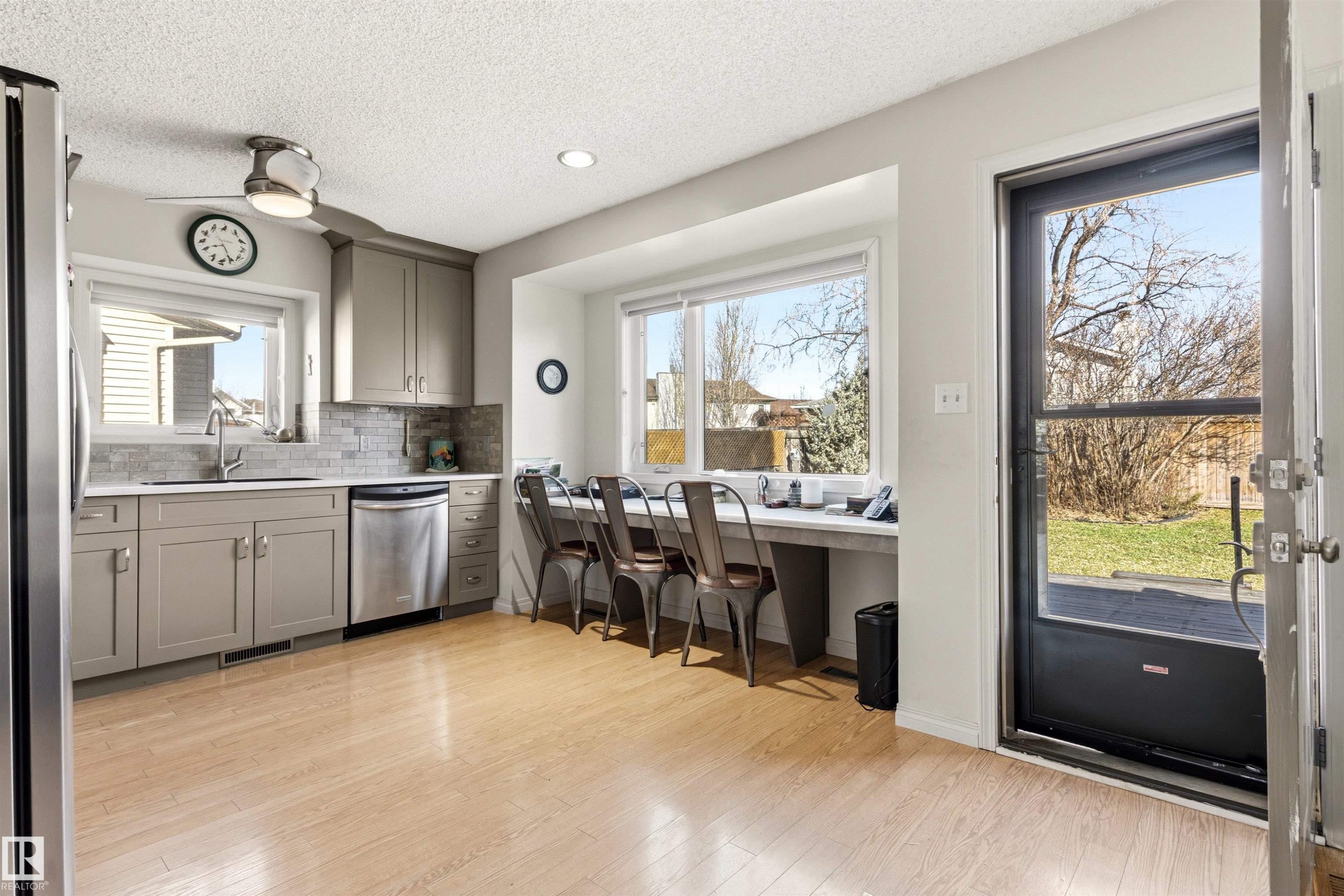 18216 98A Avenue, Edmonton, AB - Indoor