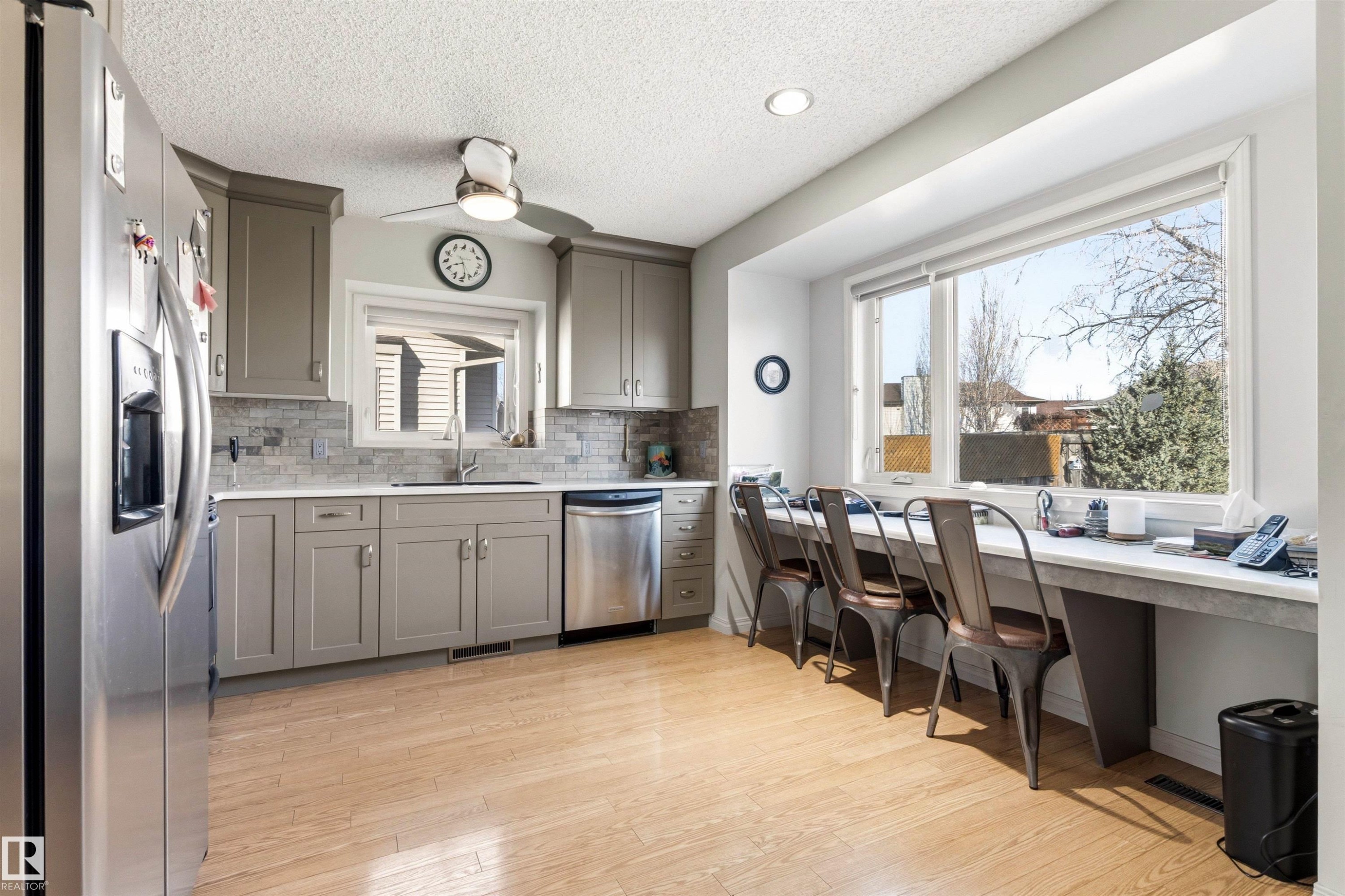 18216 98A Avenue, Edmonton, AB - Indoor