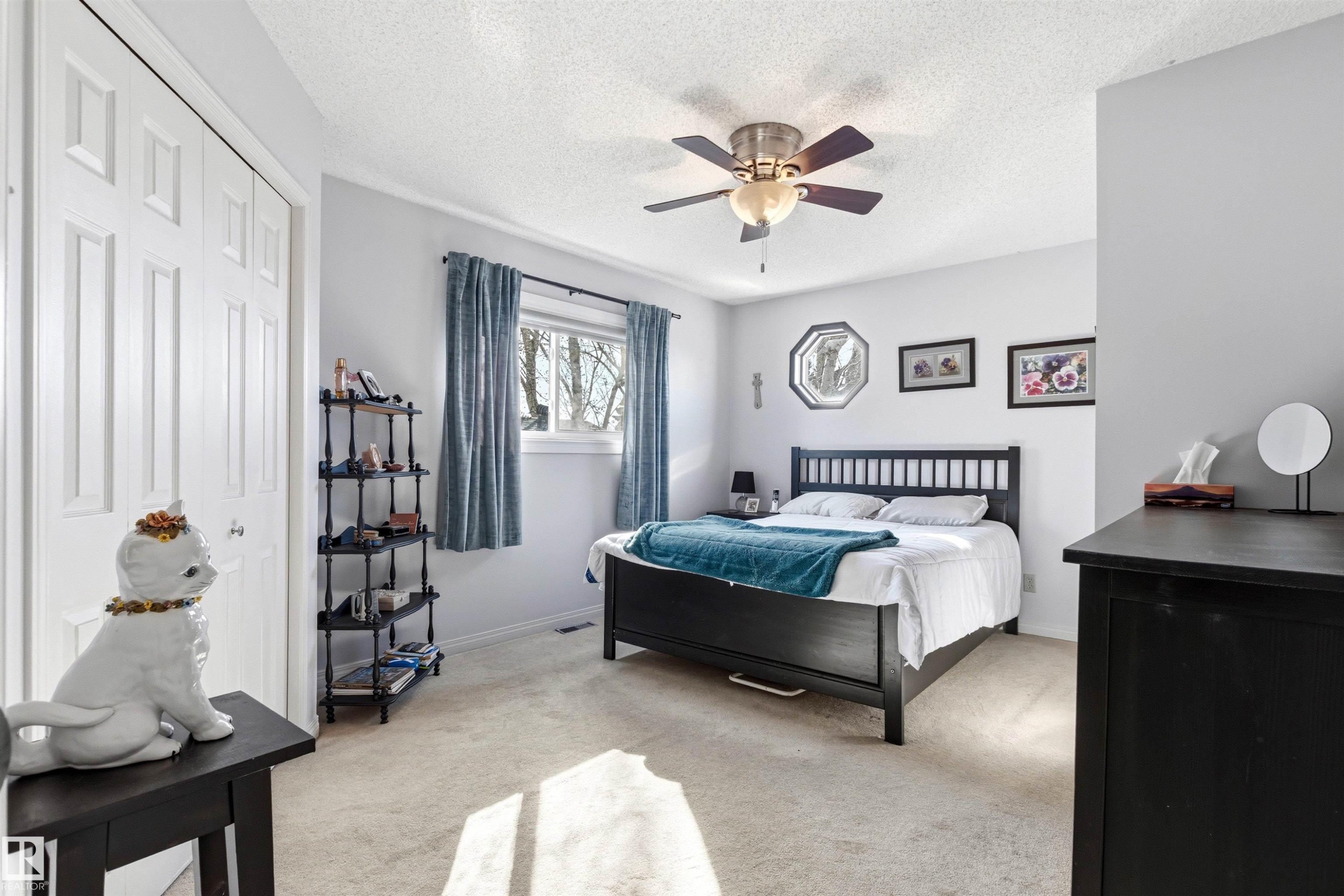 18216 98A Avenue, Edmonton, AB - Indoor Photo Showing Bedroom