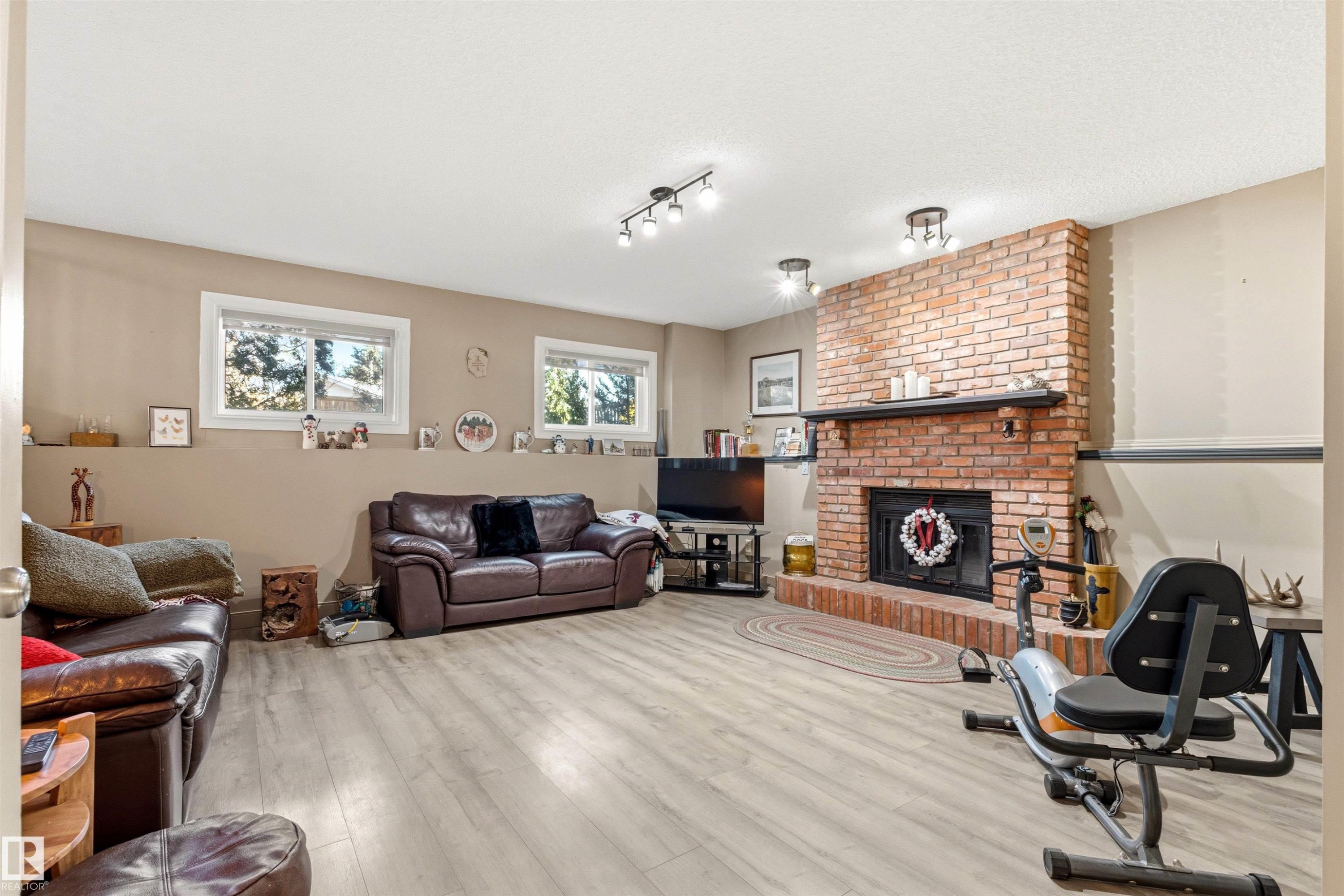 18216 98A Avenue, Edmonton, AB - Indoor Photo Showing Living Room With Fireplace