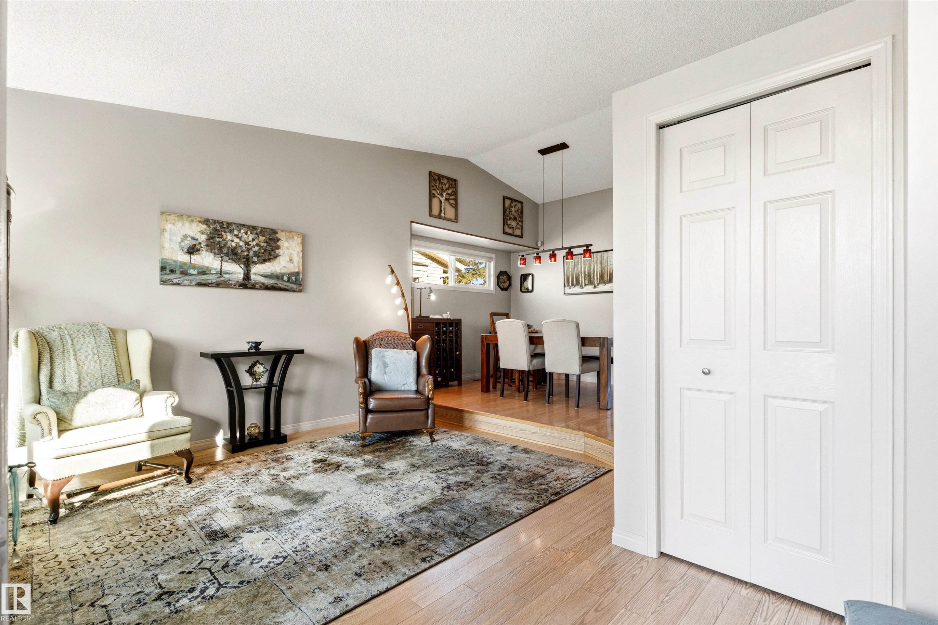 18216 98A Avenue, Edmonton, AB - Indoor