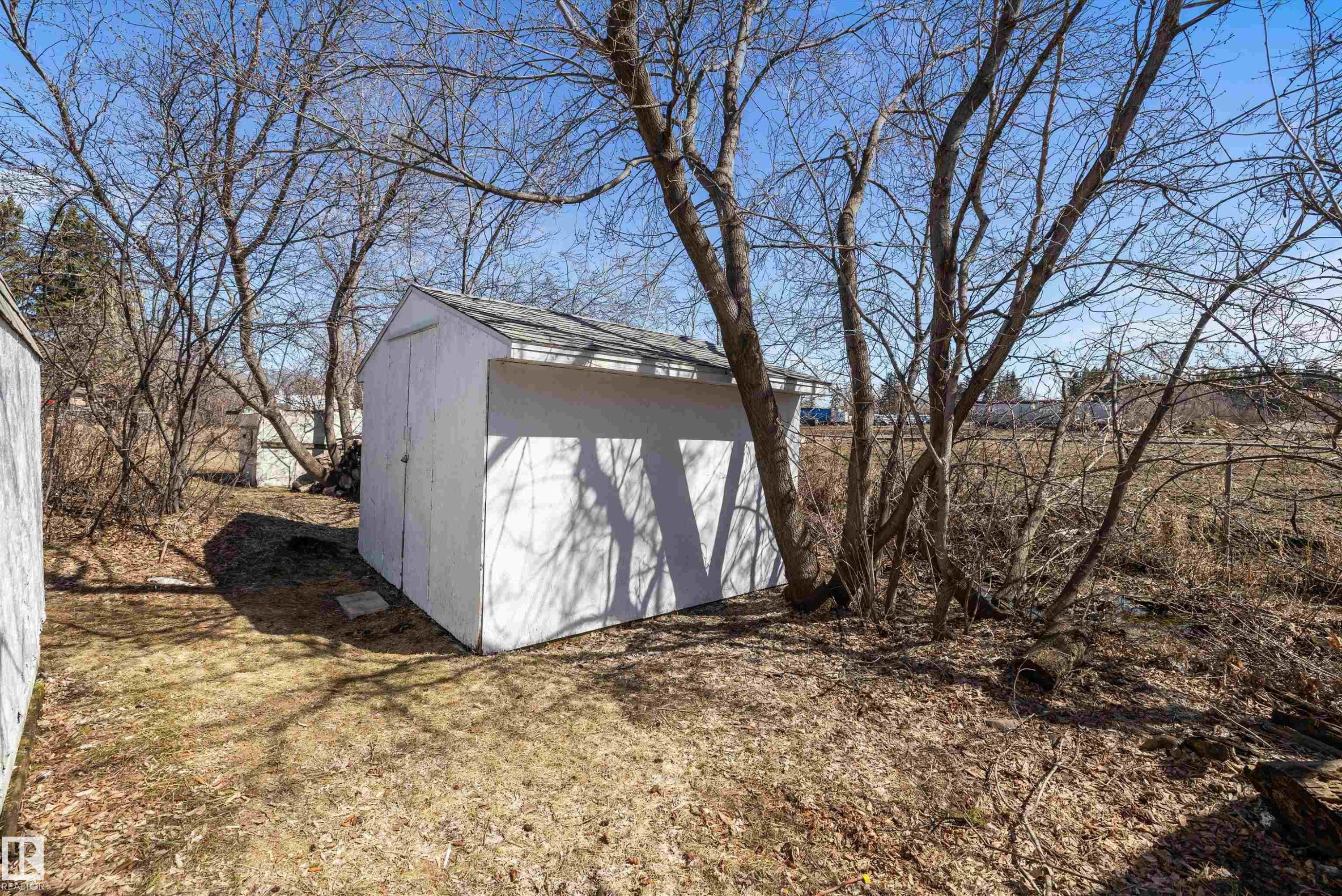 44 Rim Road, Edmonton, AB - Outdoor