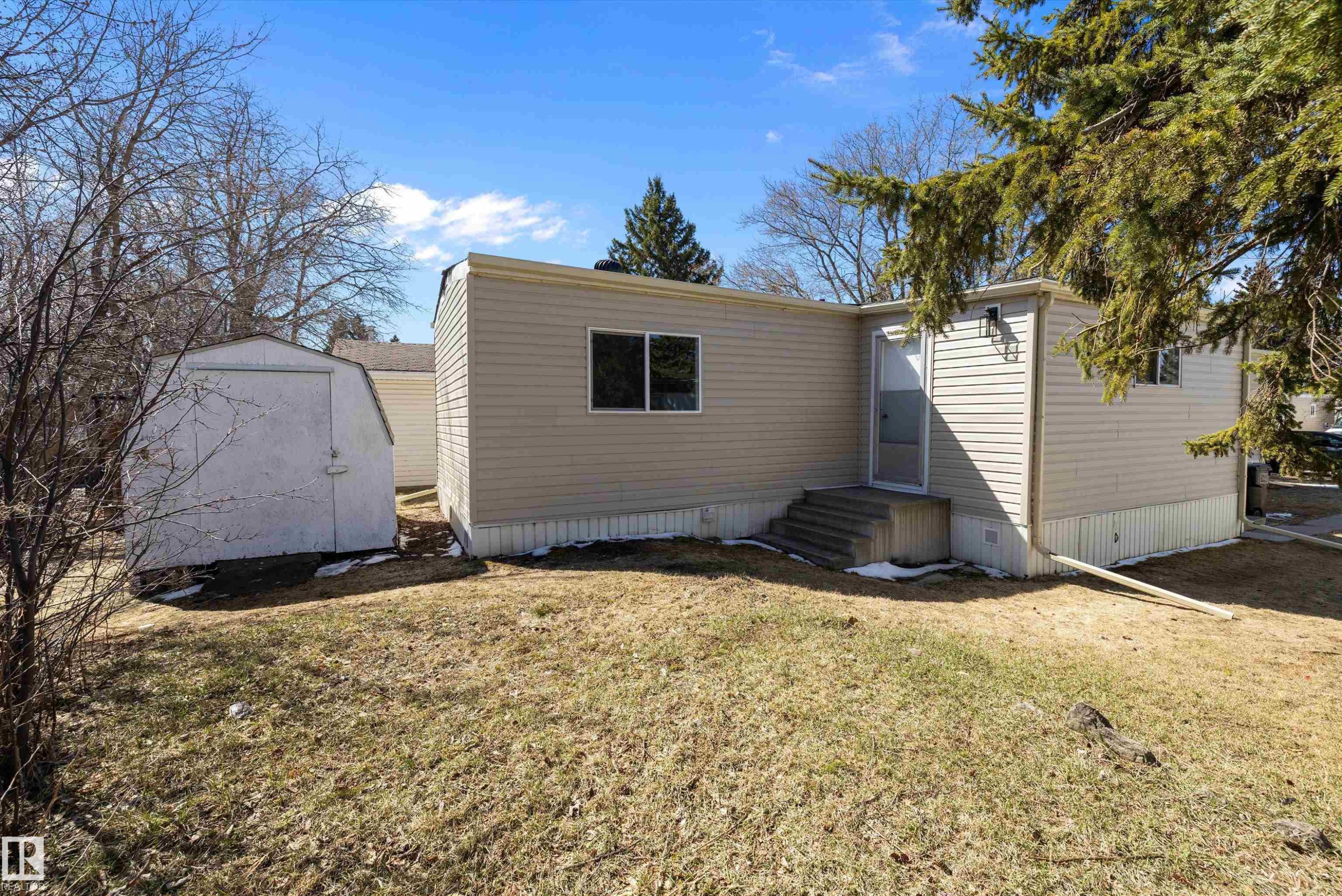 44 Rim Road, Edmonton, AB - Outdoor With Exterior