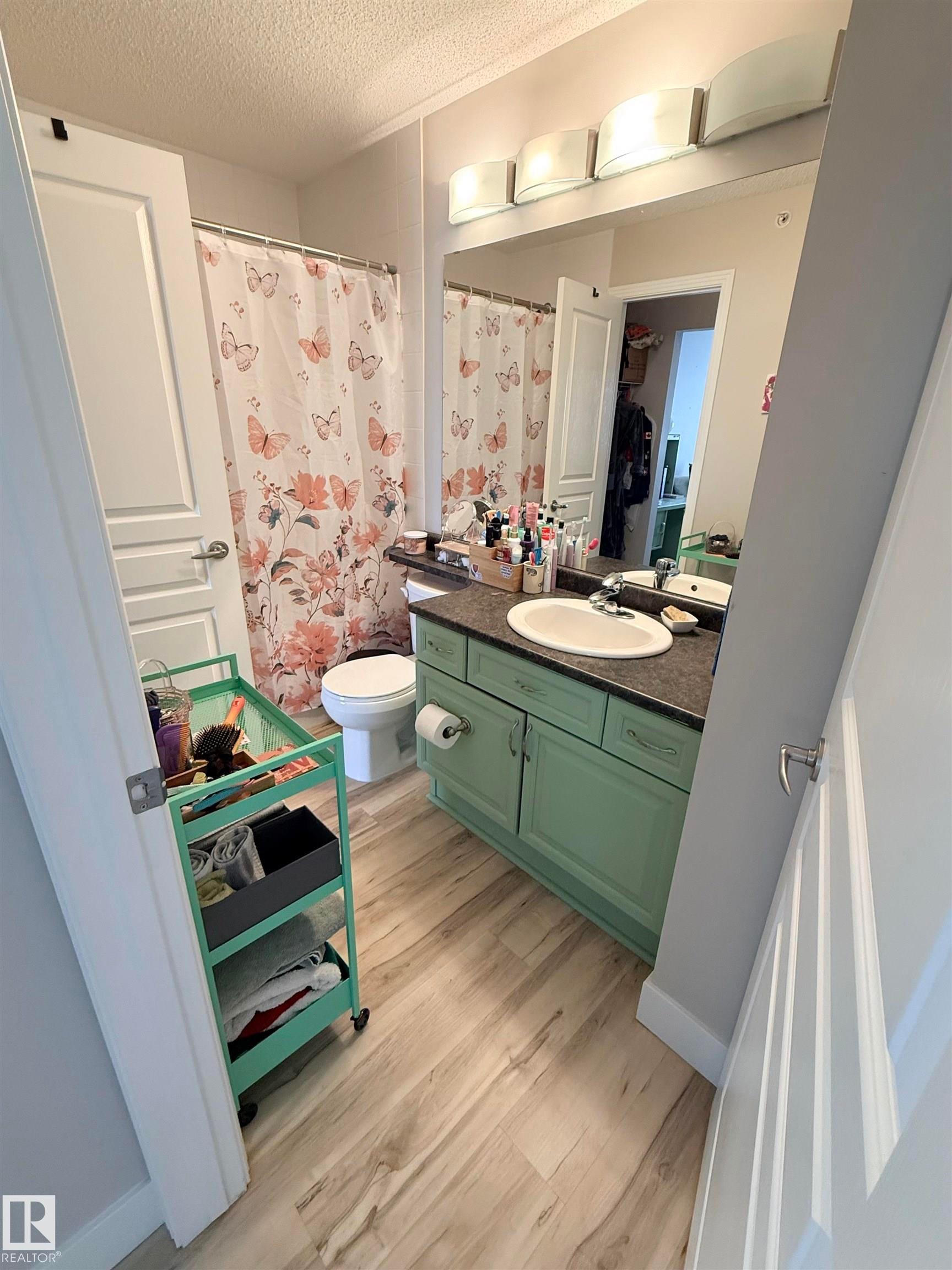 #309 8931 156 St Nw, Edmonton, AB - Indoor Photo Showing Bathroom