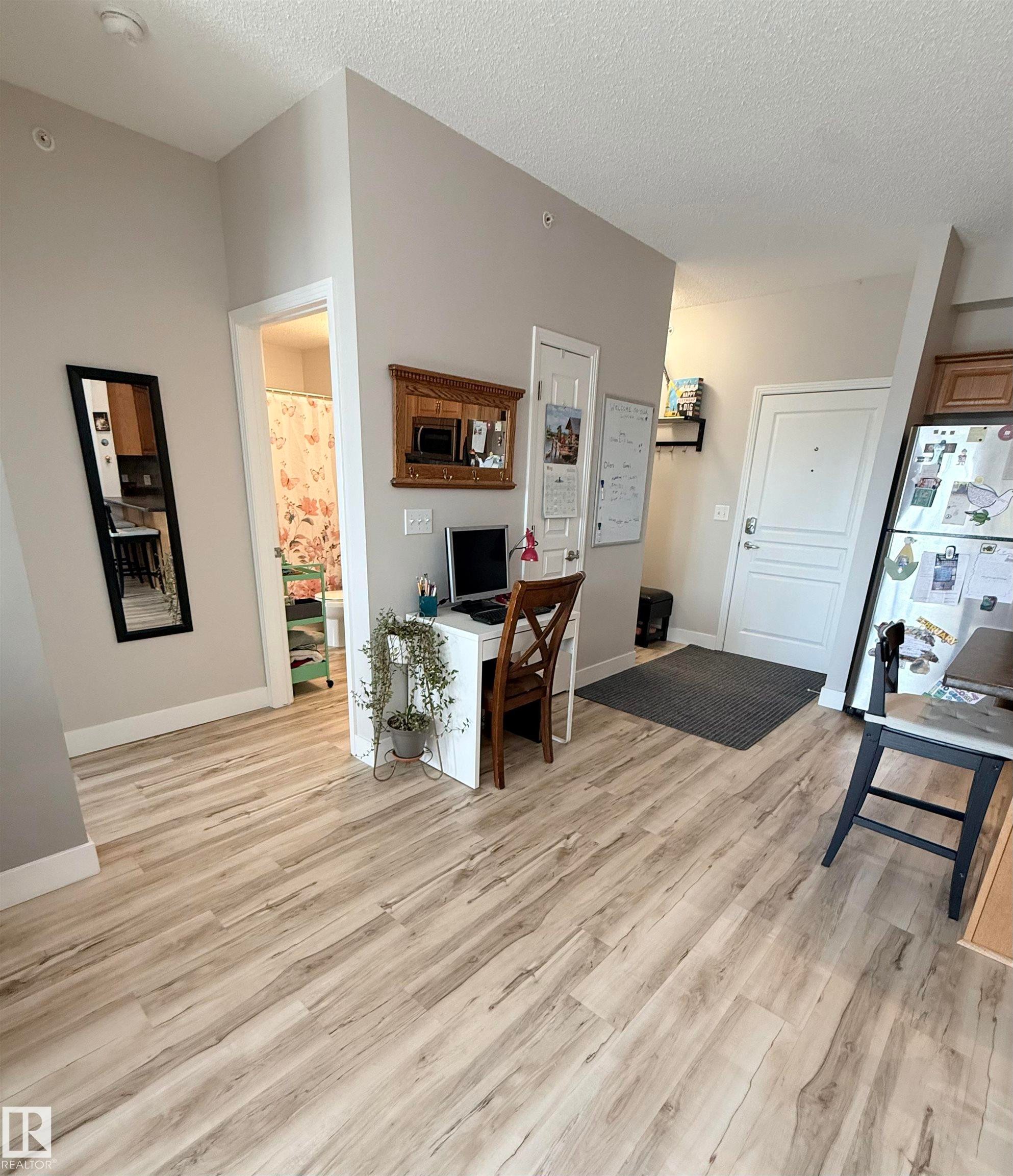 #309 8931 156 St Nw, Edmonton, AB - Indoor