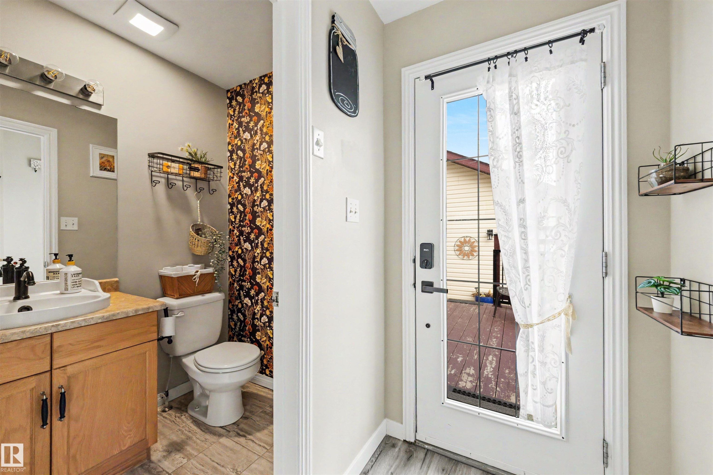 5432 203 Street, Edmonton, AB - Indoor Photo Showing Bathroom