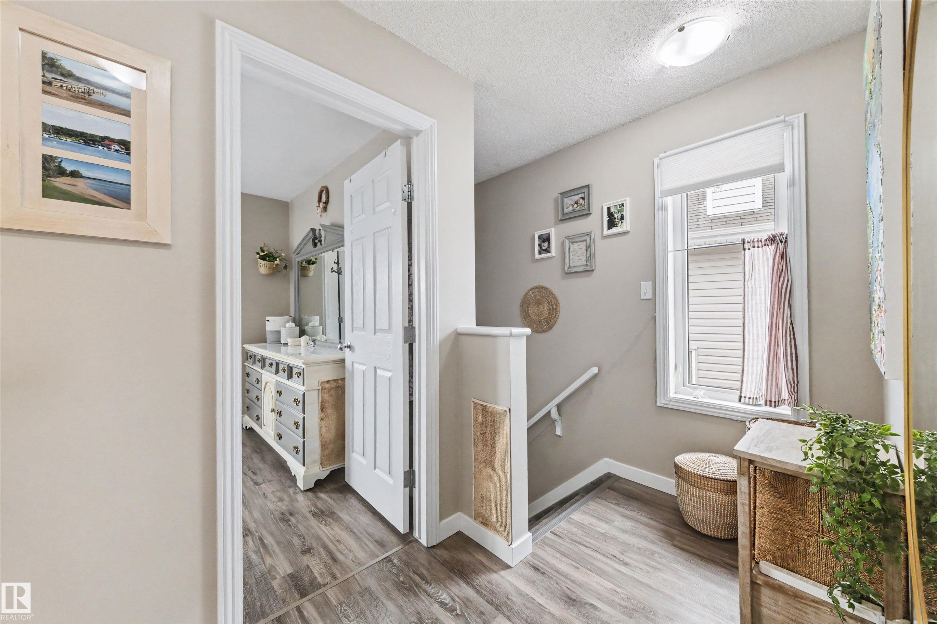 5432 203 Street, Edmonton, AB - Indoor Photo Showing Other Room