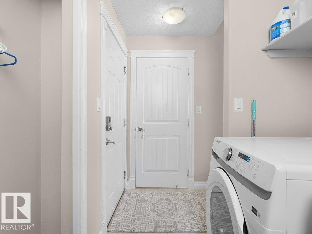1476 Mcmillian Way, Edmonton, AB - Indoor Photo Showing Laundry Room