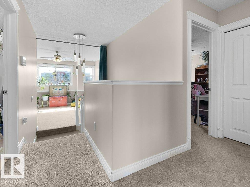 1476 Mcmillian Way, Edmonton, AB - Indoor Photo Showing Other Room
