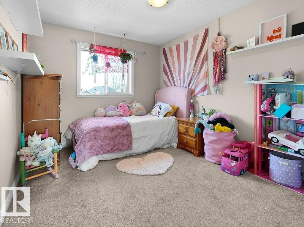 1476 Mcmillian Way, Edmonton, AB - Indoor Photo Showing Bedroom
