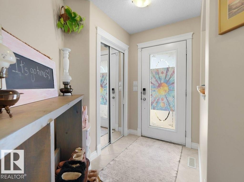 1476 Mcmillian Way, Edmonton, AB - Indoor Photo Showing Other Room