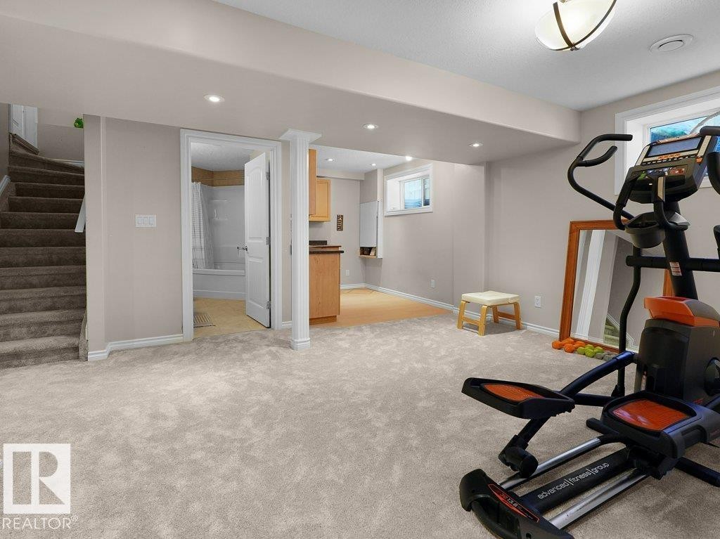 1476 Mcmillian Way, Edmonton, AB - Indoor Photo Showing Gym Room