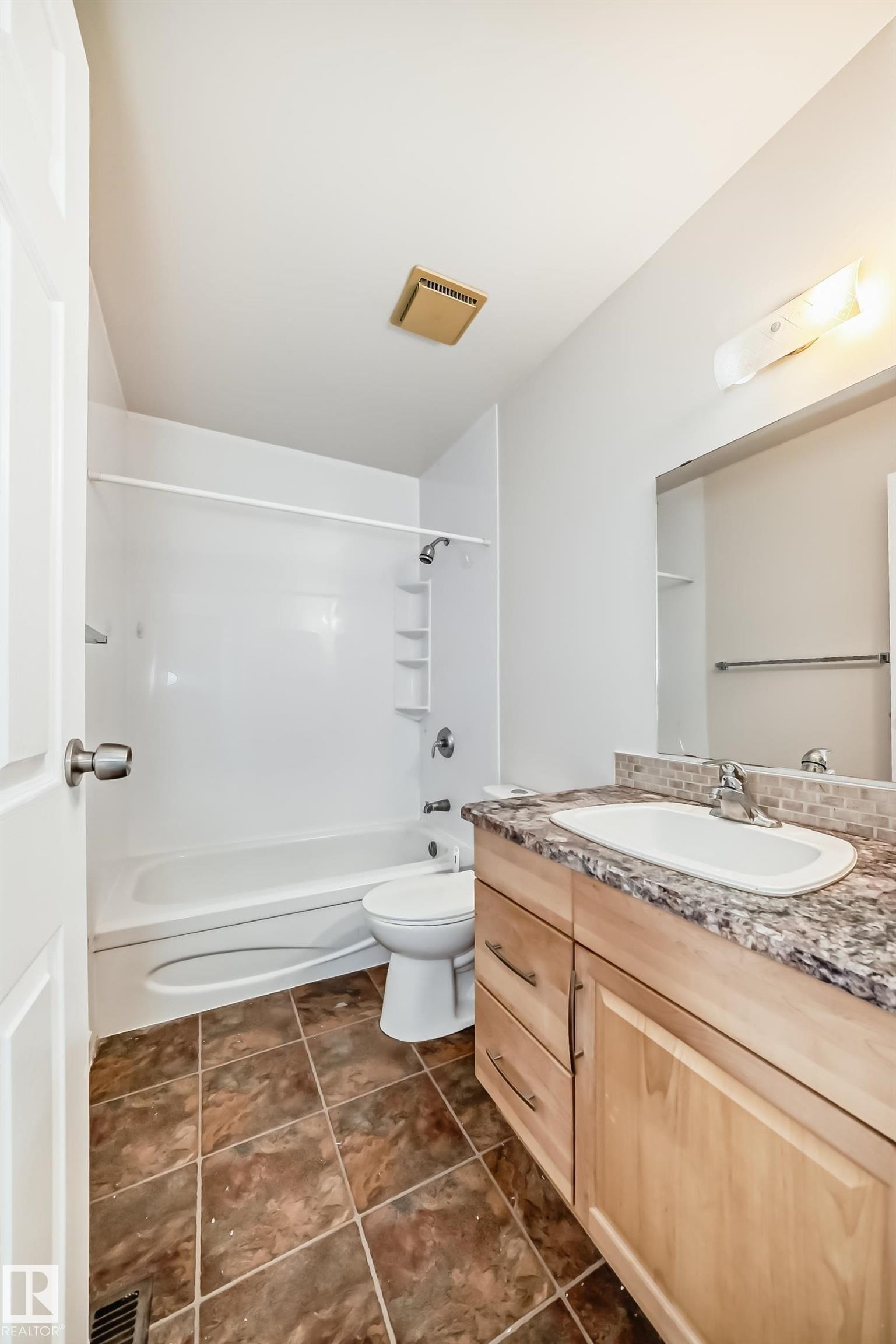 3139 109 Street, Edmonton, AB - Indoor Photo Showing Bathroom