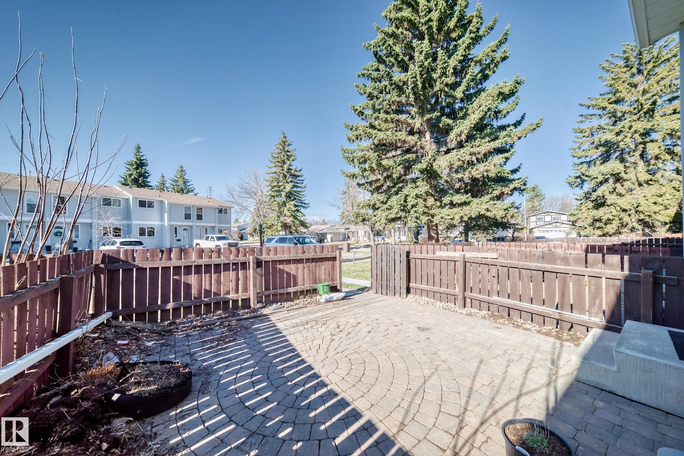 3139 109 Street, Edmonton, AB - Outdoor
