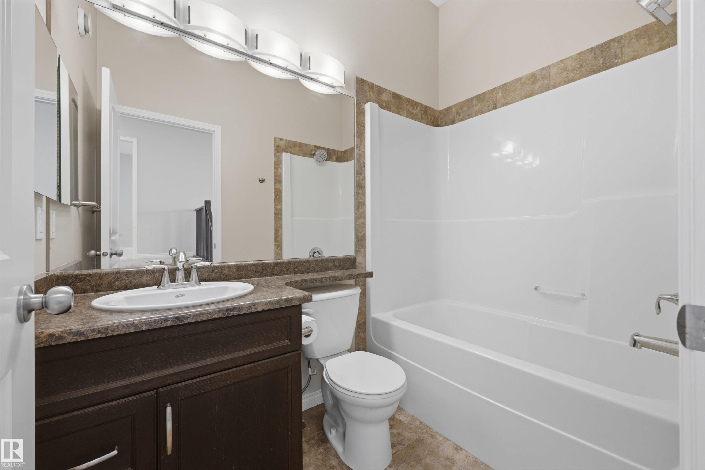 4-PC upstairs bathroom. - 20813 96A Avenue, Edmonton, AB - Indoor Photo Showing Bathroom