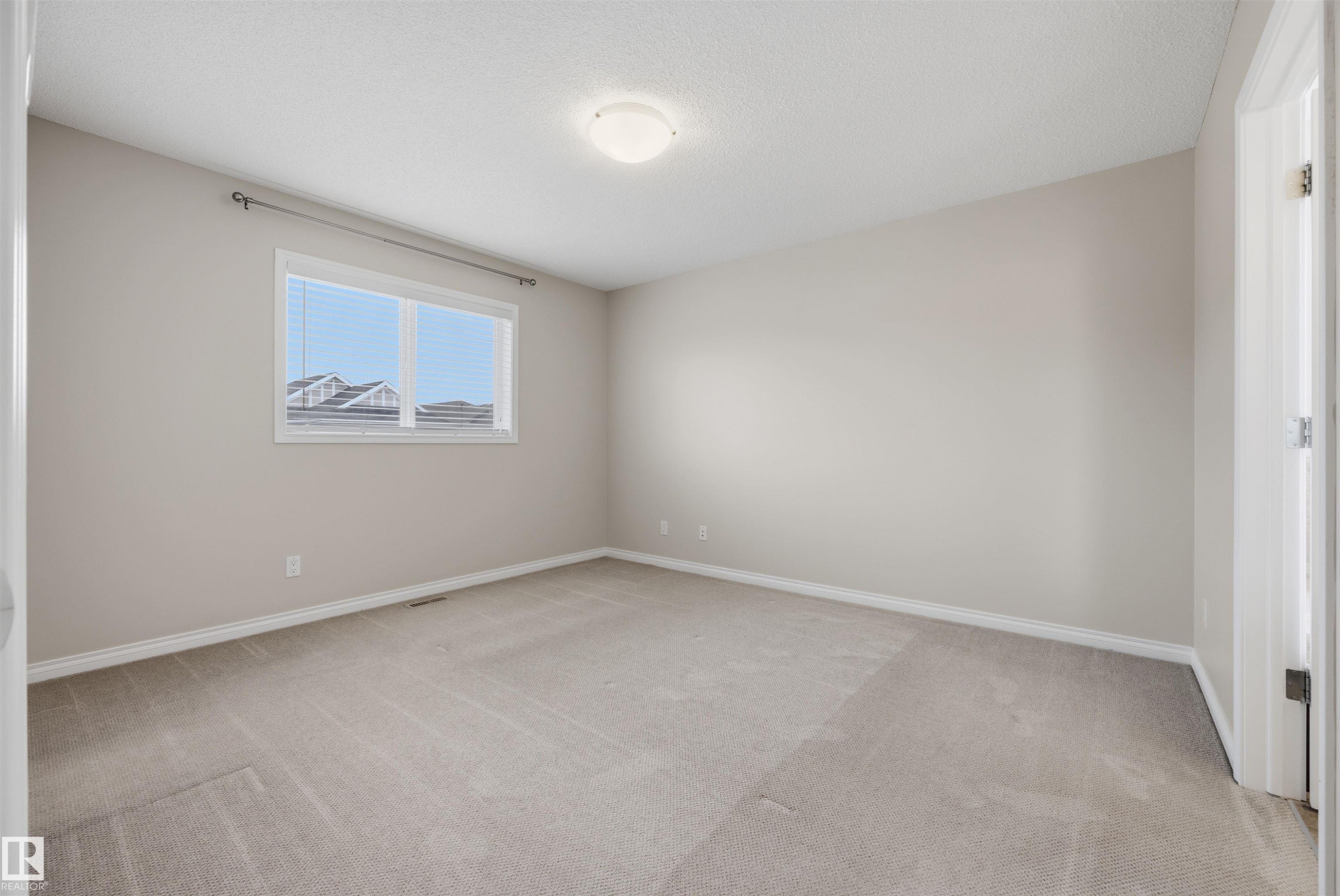 20813 96A Avenue, Edmonton, AB - Indoor Photo Showing Other Room
