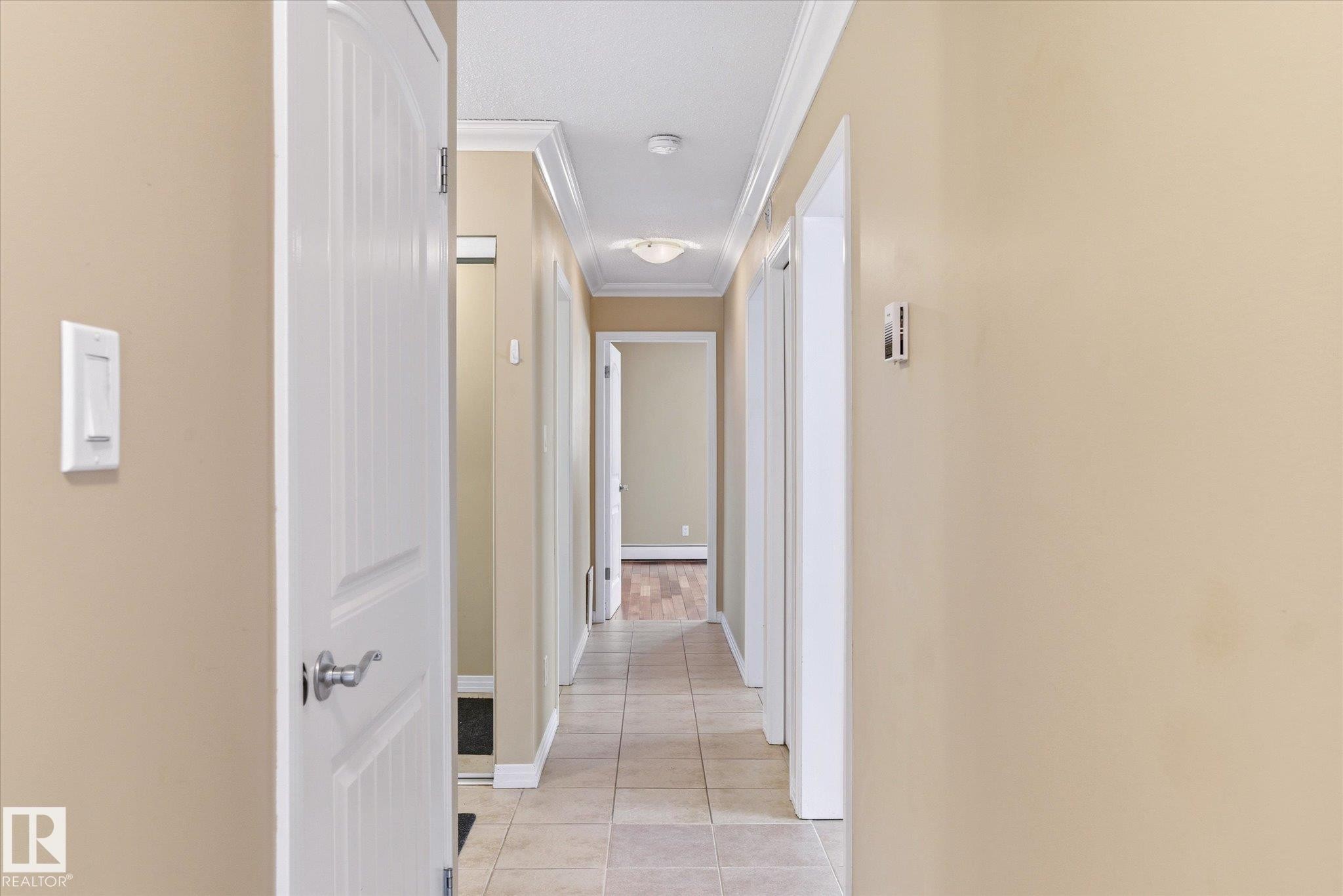 204 10720 84 Avenue, Edmonton, AB - Indoor Photo Showing Other Room