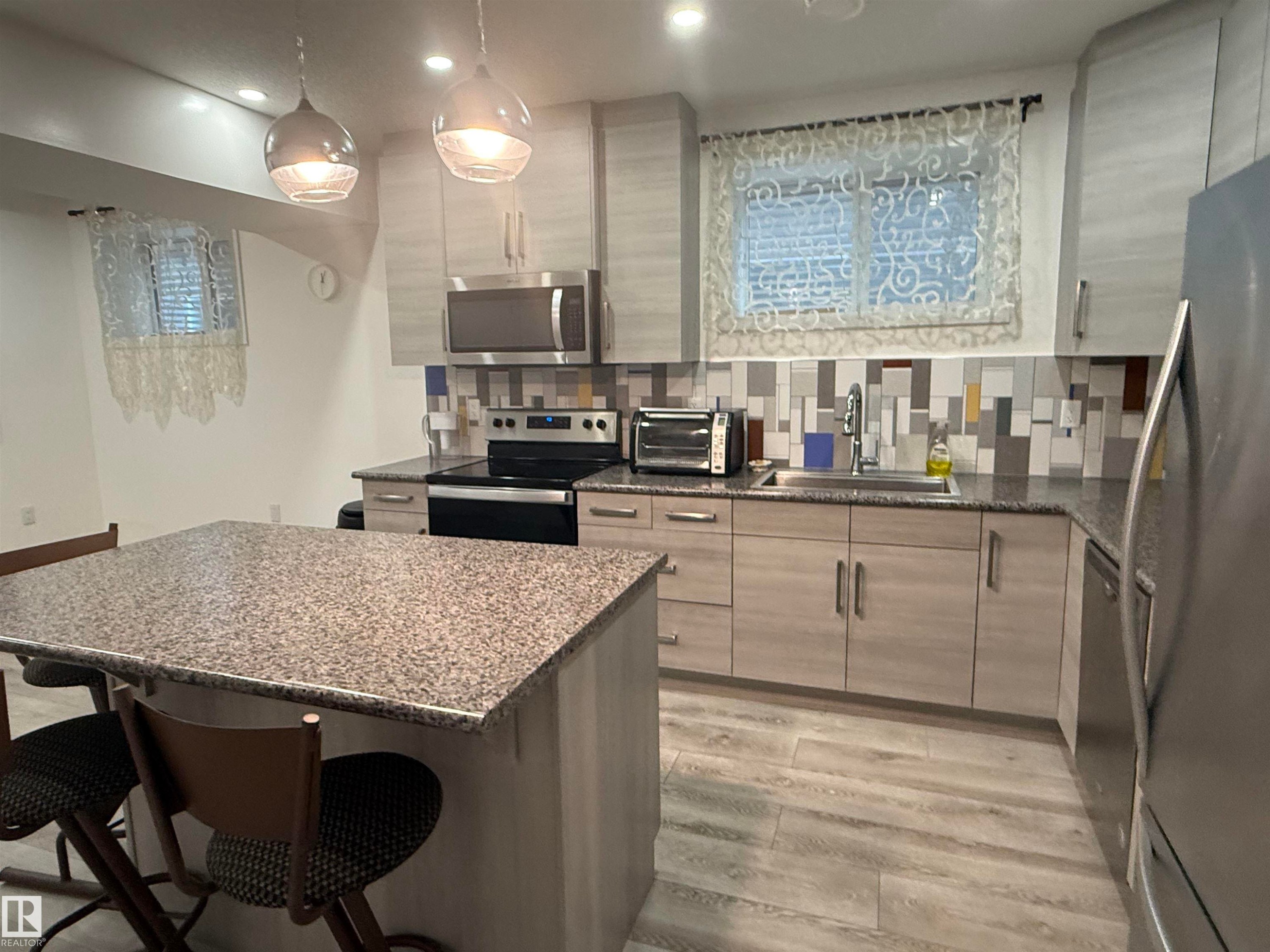 10506 68 Avenue, Edmonton, AB