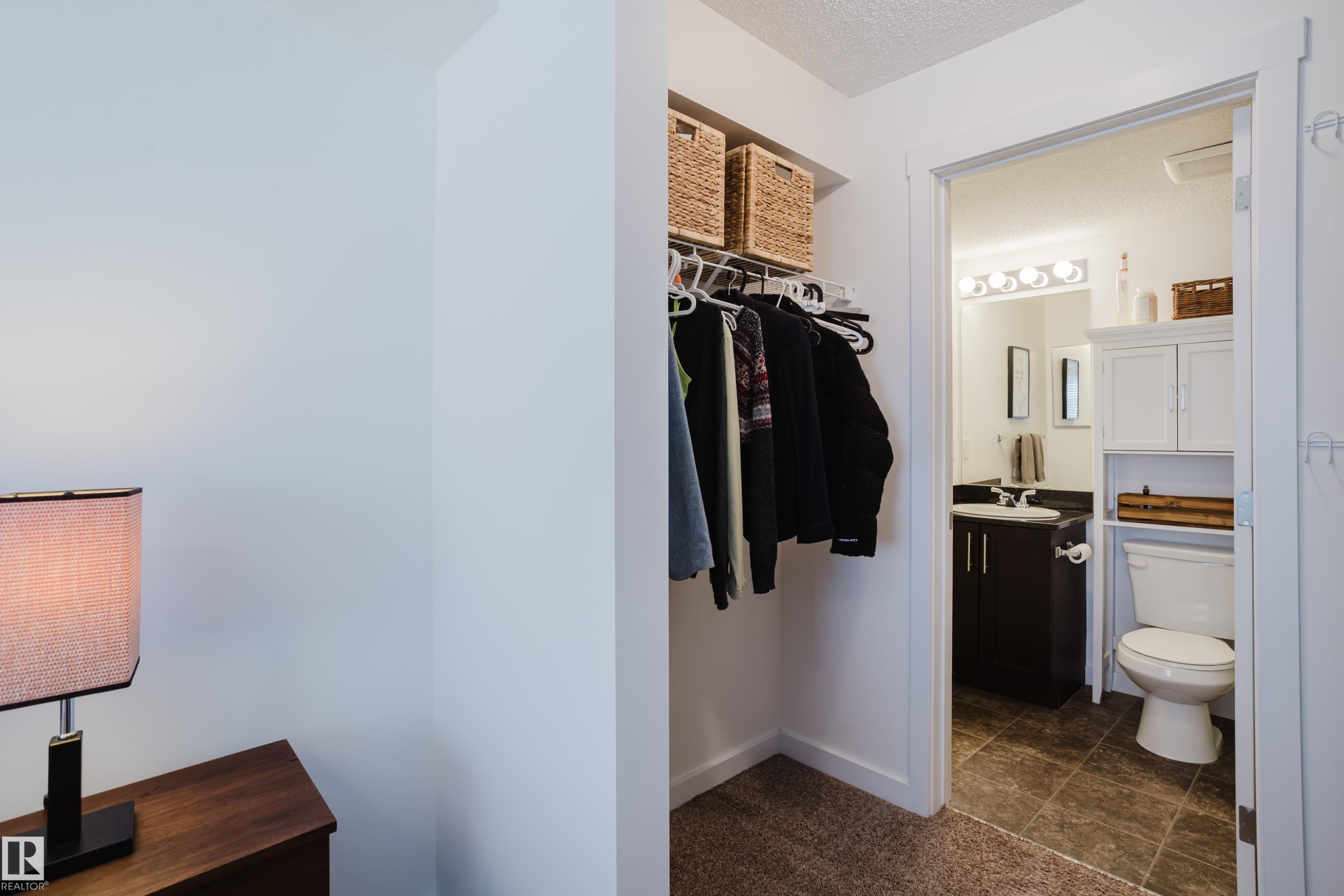 319 5804 Mullen Place, Edmonton, AB - Indoor Photo Showing Bathroom