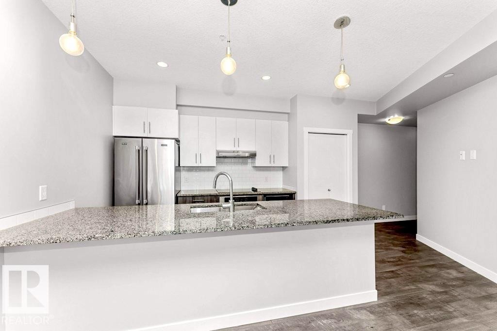 204 10126 144 Street, Edmonton, AB