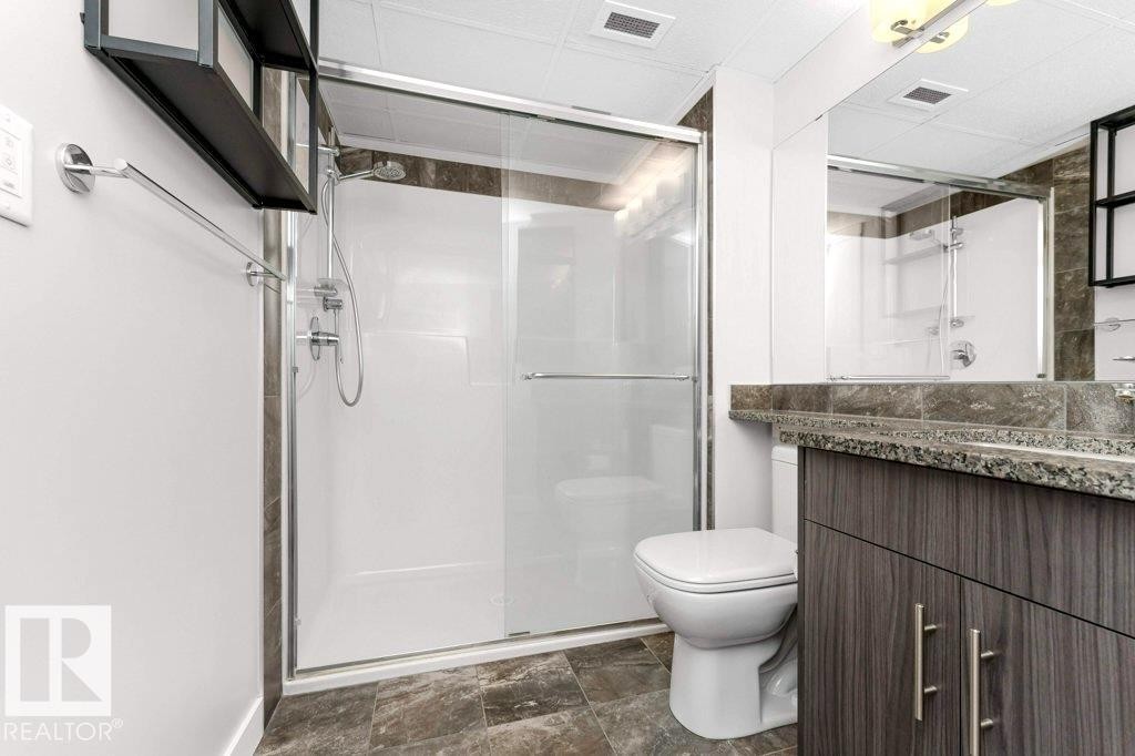 204 10126 144 Street, Edmonton, AB